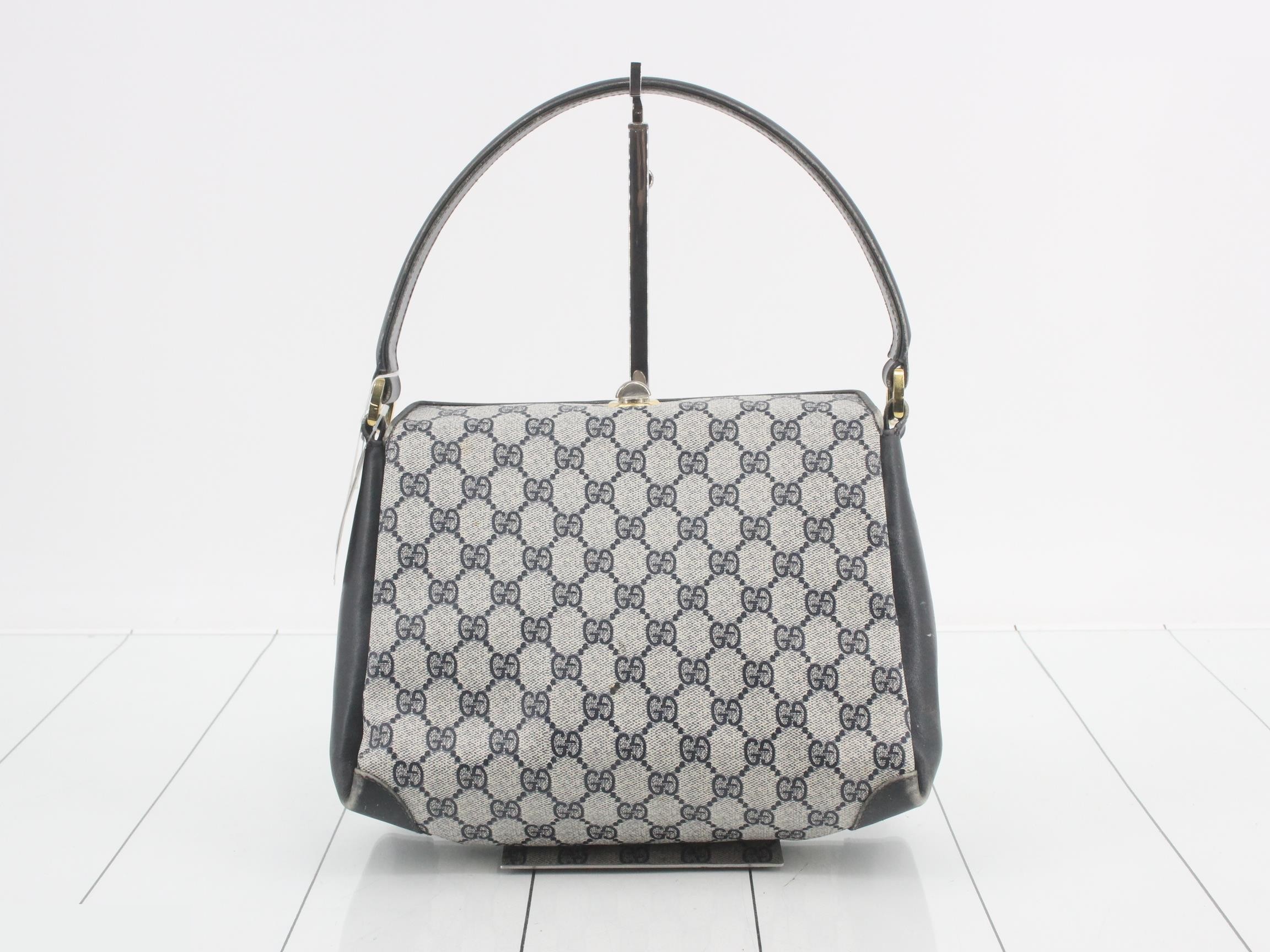 GG Supreme handbag — view 2