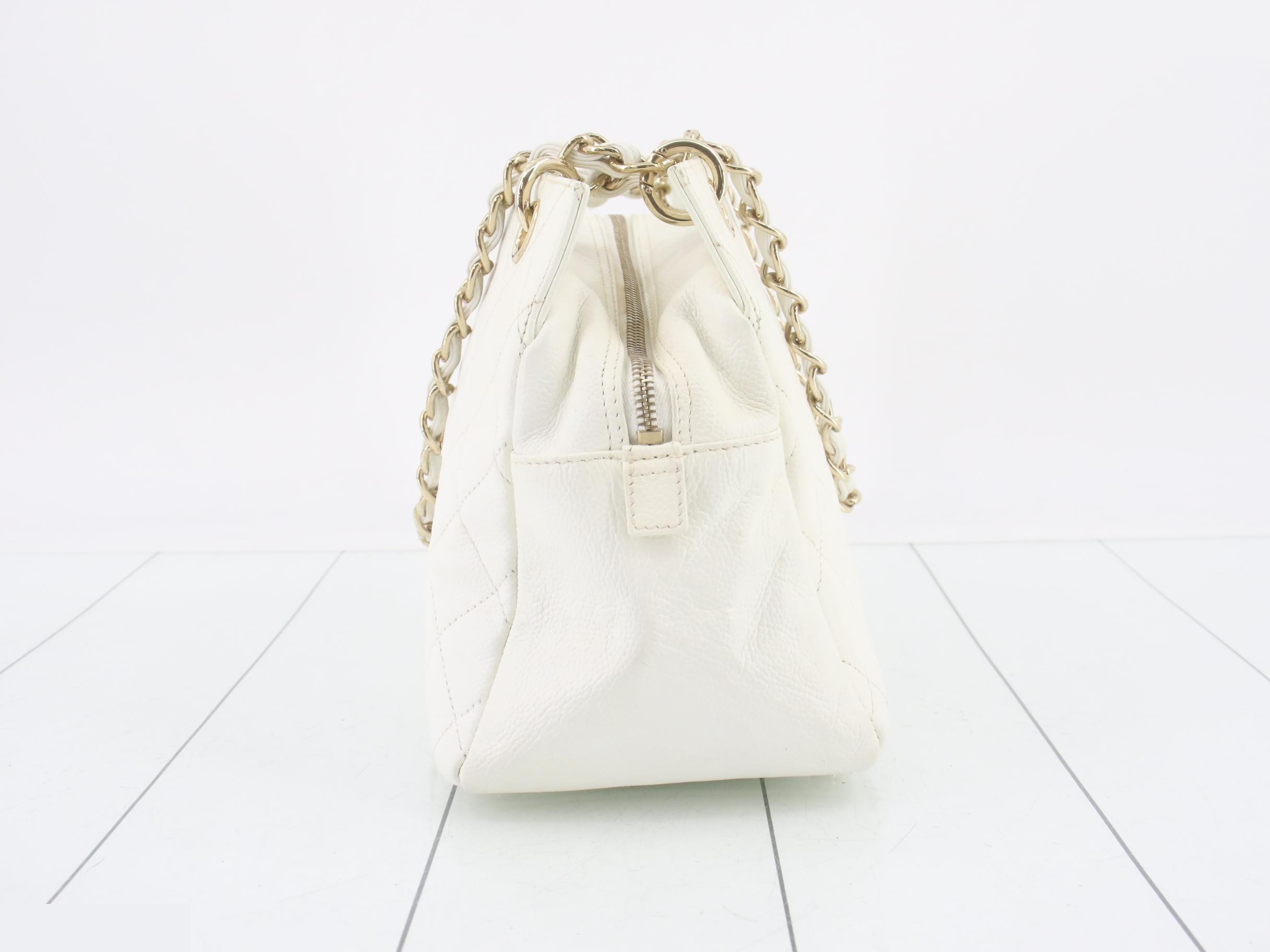 Matelassé Chain Tote Bag — view 3