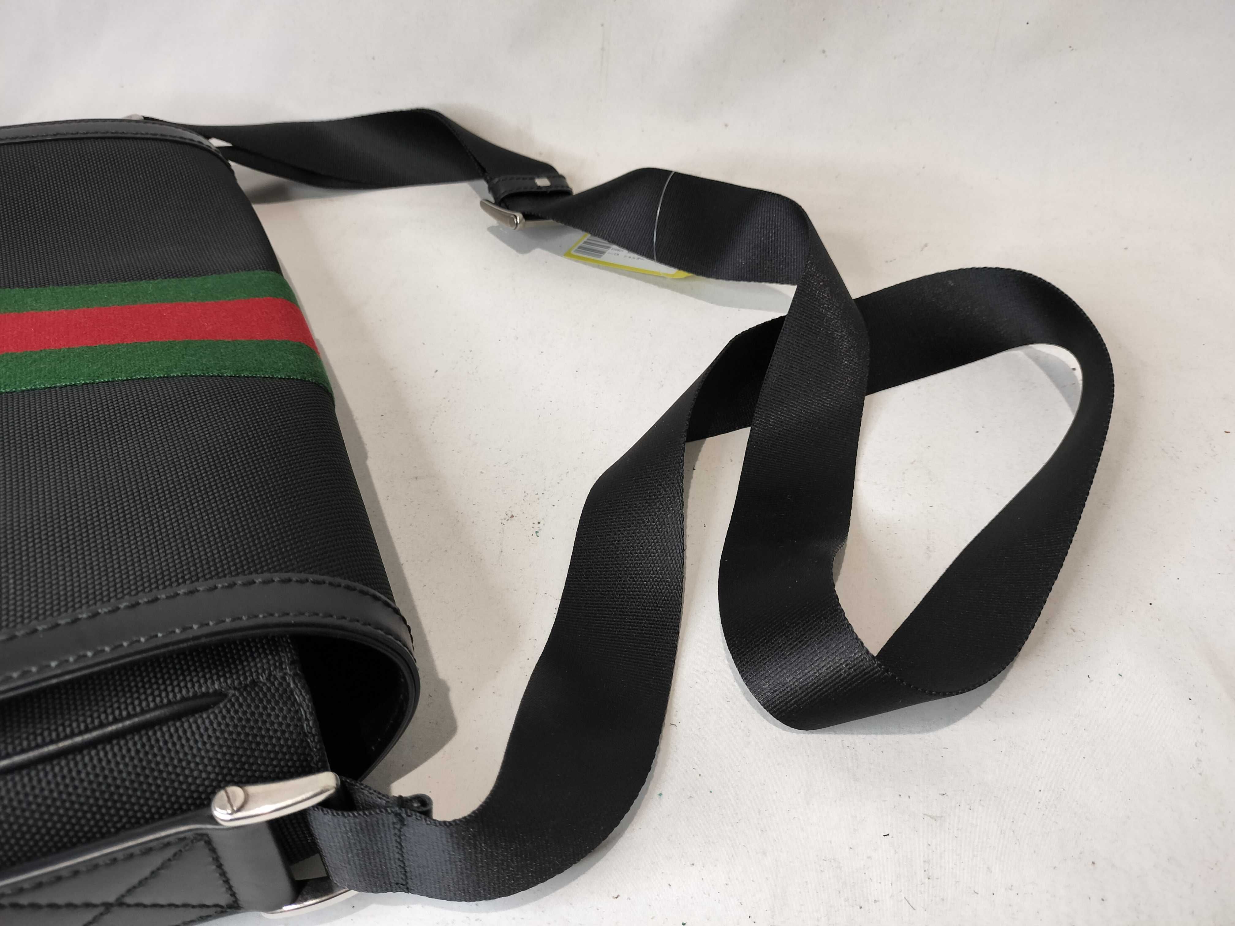630921 525049 Sherry Canvas Shoulder Bag — view 4