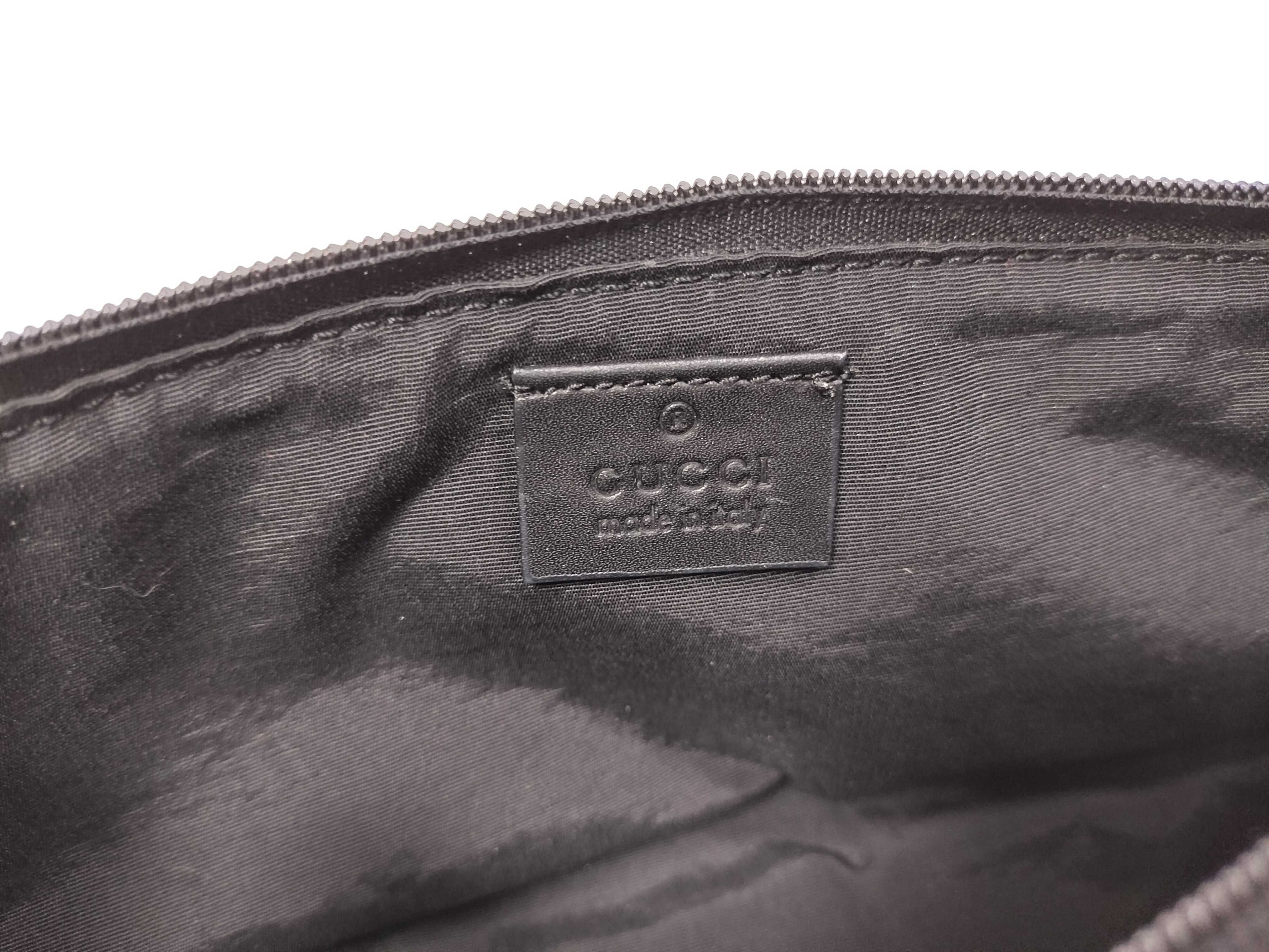 GG Canvas 005 0813 001998 One-Shoulder Pouch — view 11