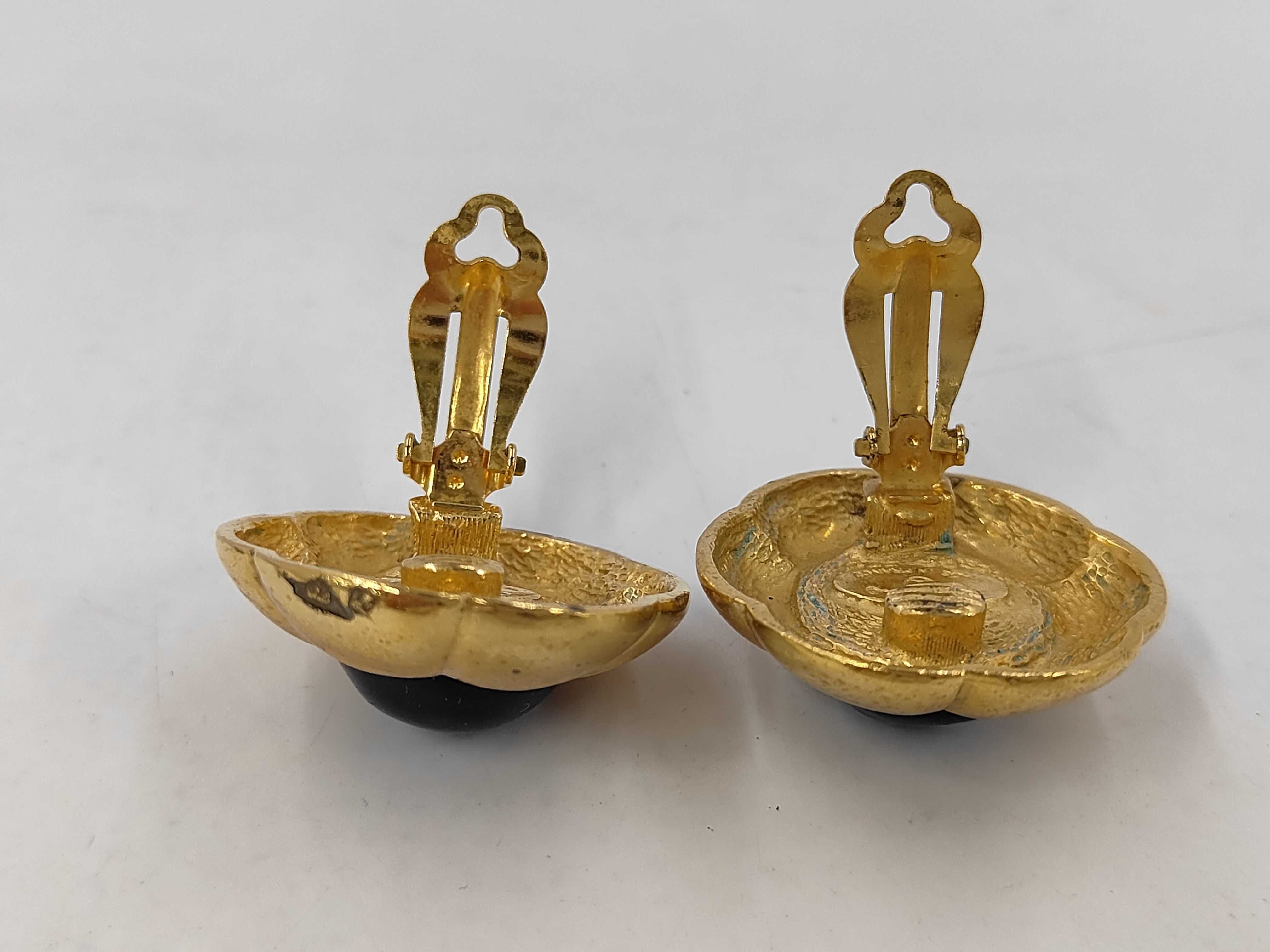 earrings — view 3