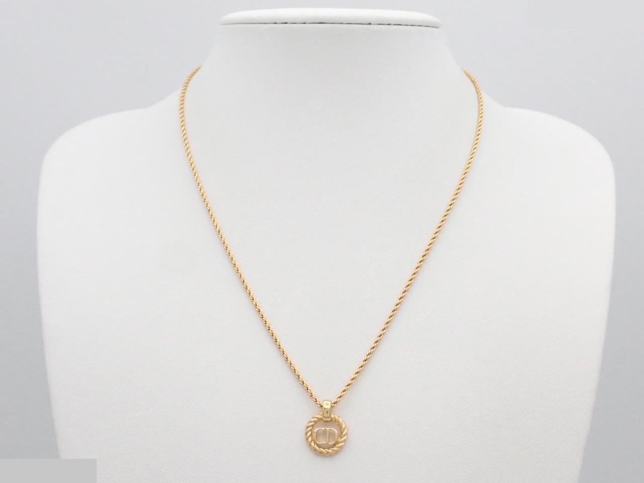 Necklace with CD logo, GP (Gold Plated), chain approximately 43cm long. — view 3