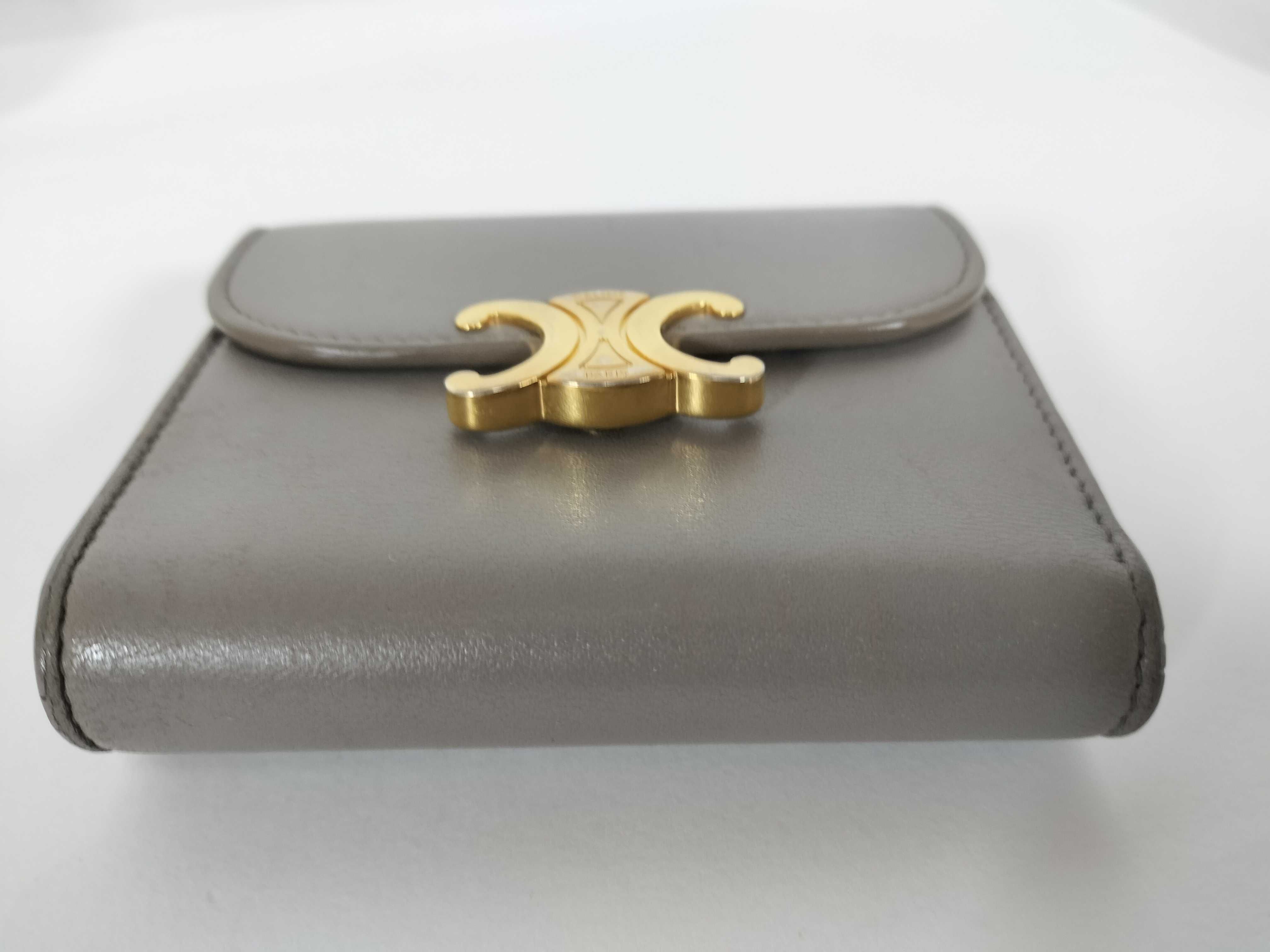Triomphe Grey Compact Wallet — view 4