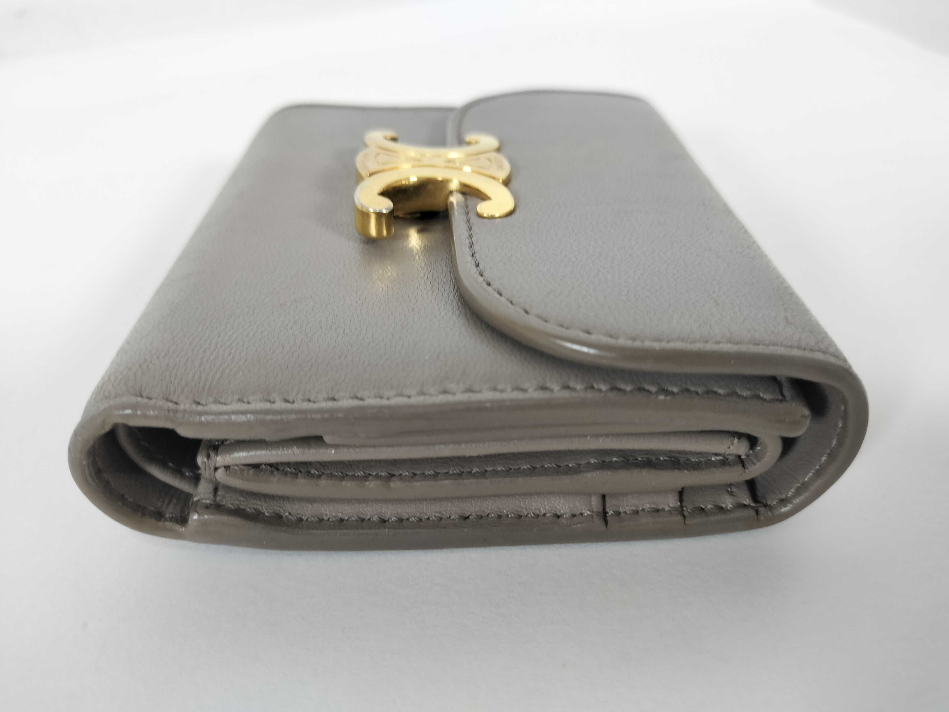 Triomphe Grey Compact Wallet — view 6