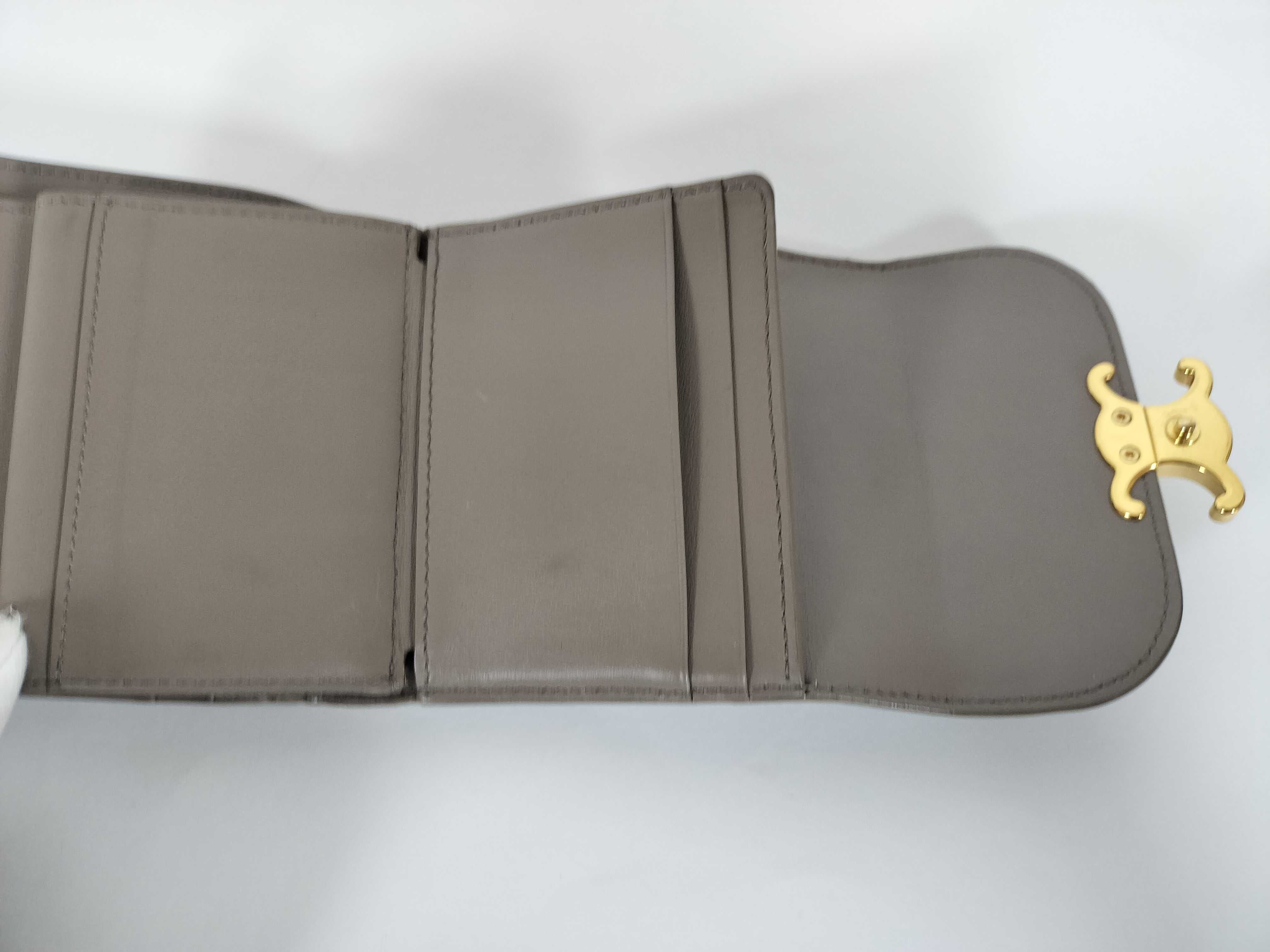 Triomphe Grey Compact Wallet — view 9