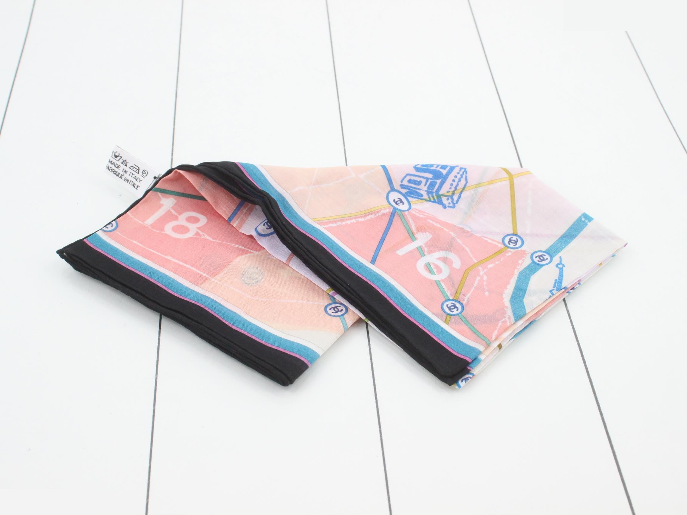 Scarf with tag — view 3