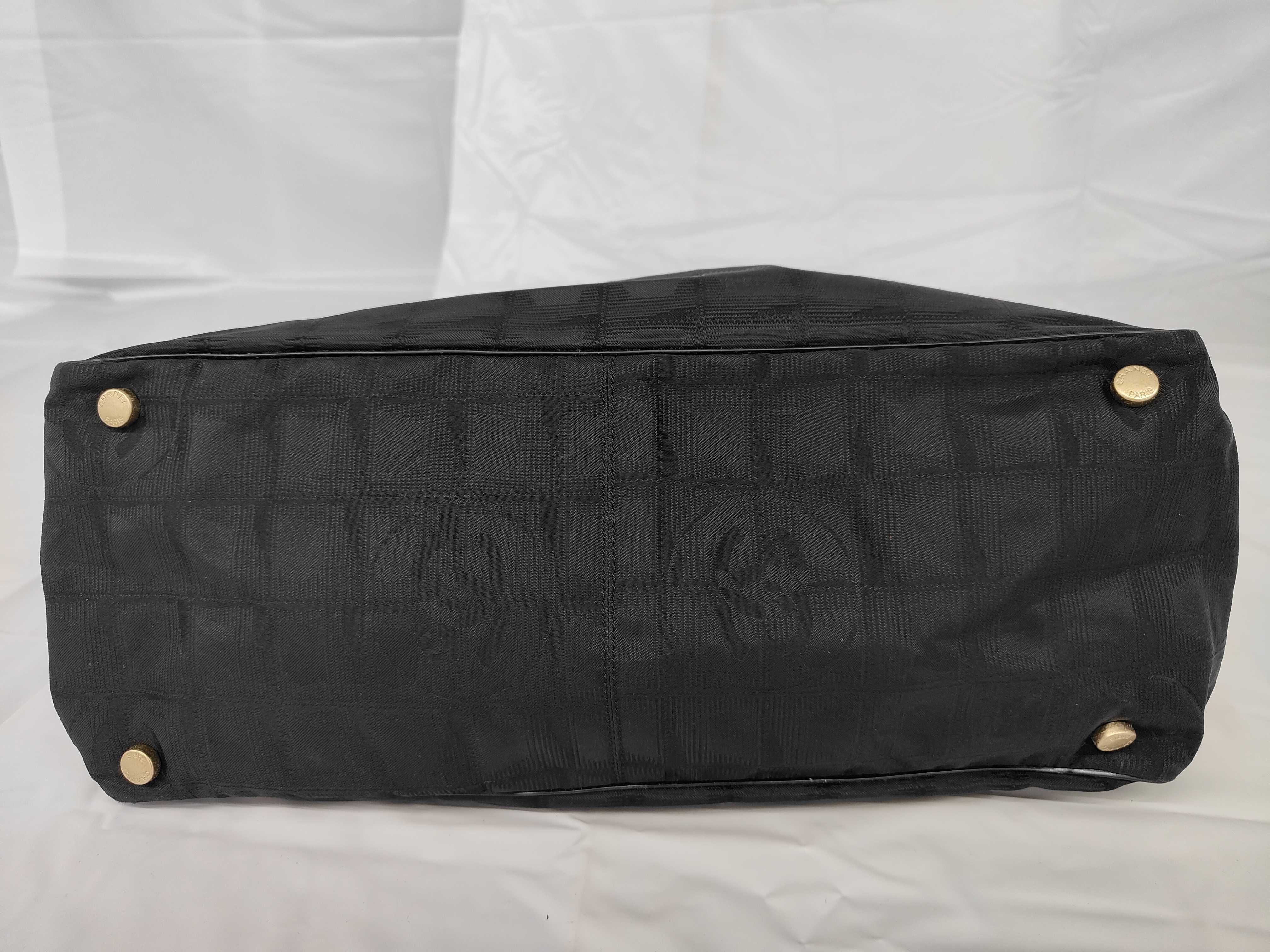 New Travel Tote, Black, Series 9 Tote Bag — view 7