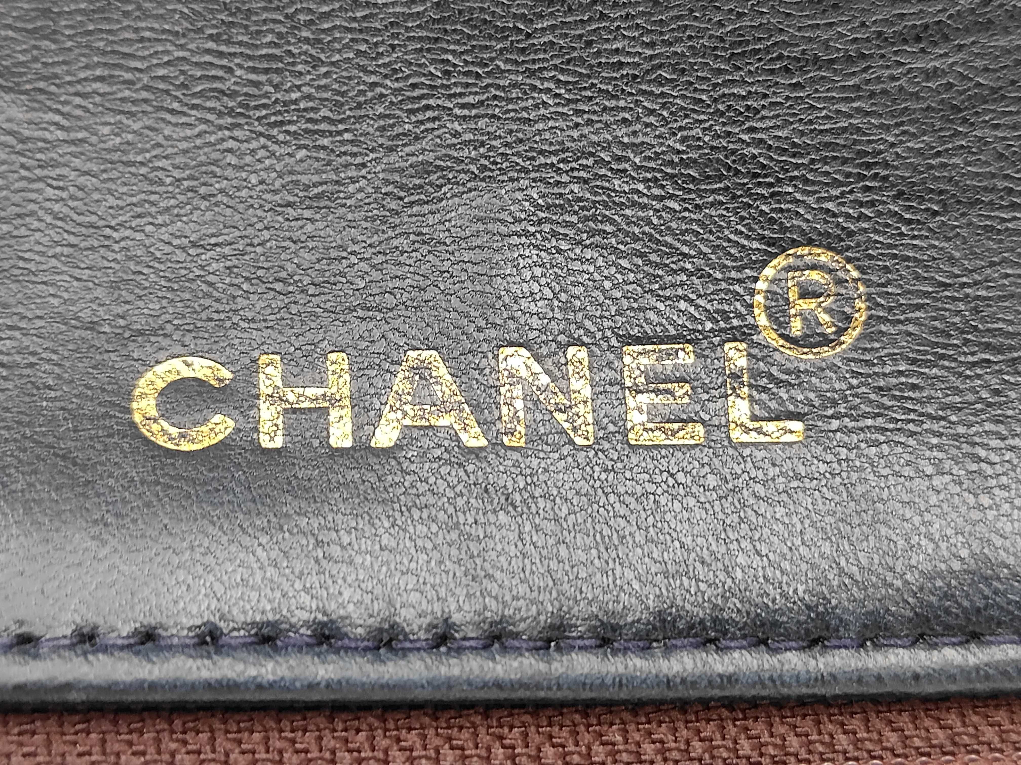 Matelassé Full Flap Chain Shoulder Bag with Gold Hardware, Series 1 [Card and Seal Included] — view 11