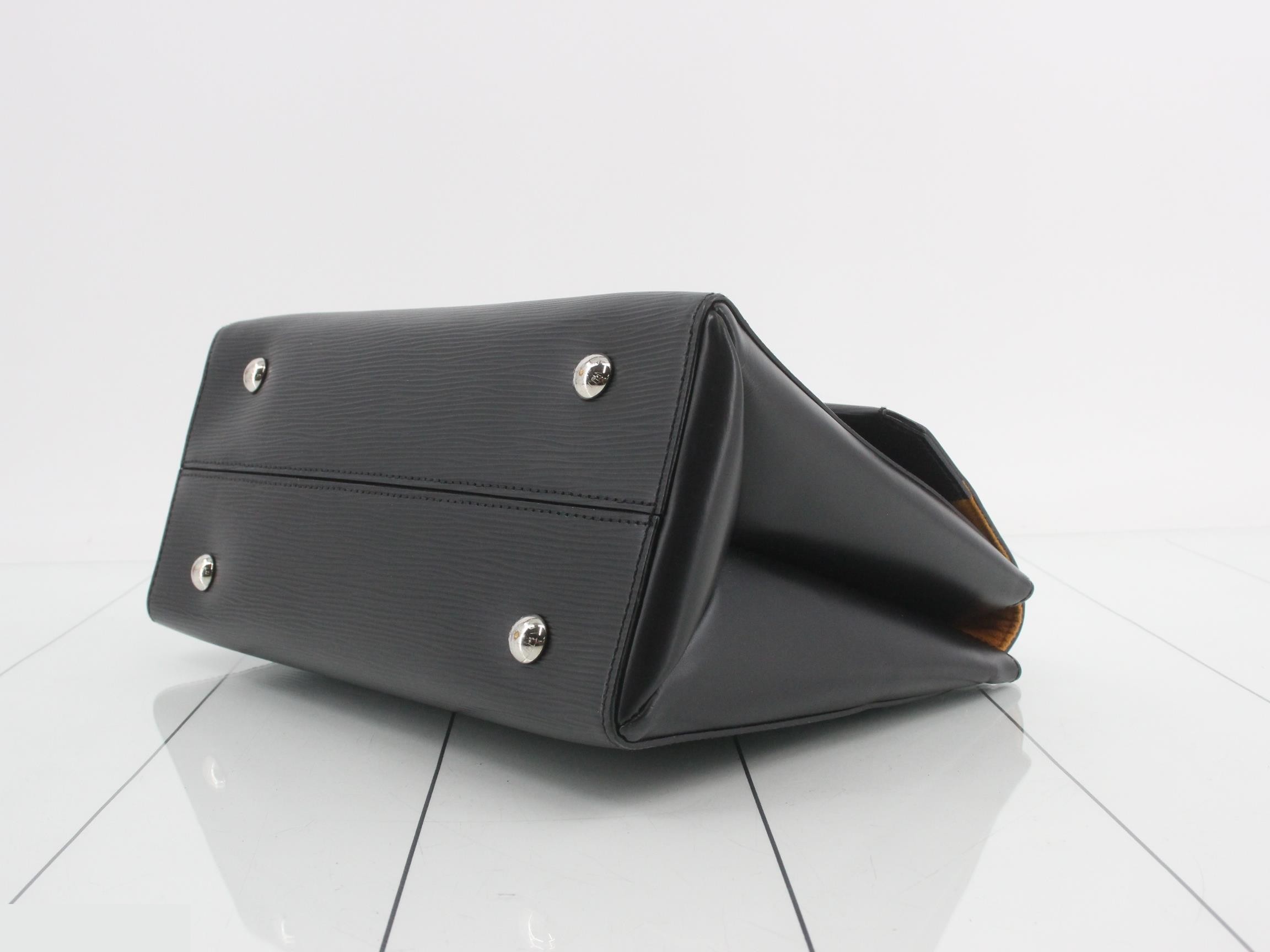 Epi Grenelle MM Noir 2WAY Handbag — view 6