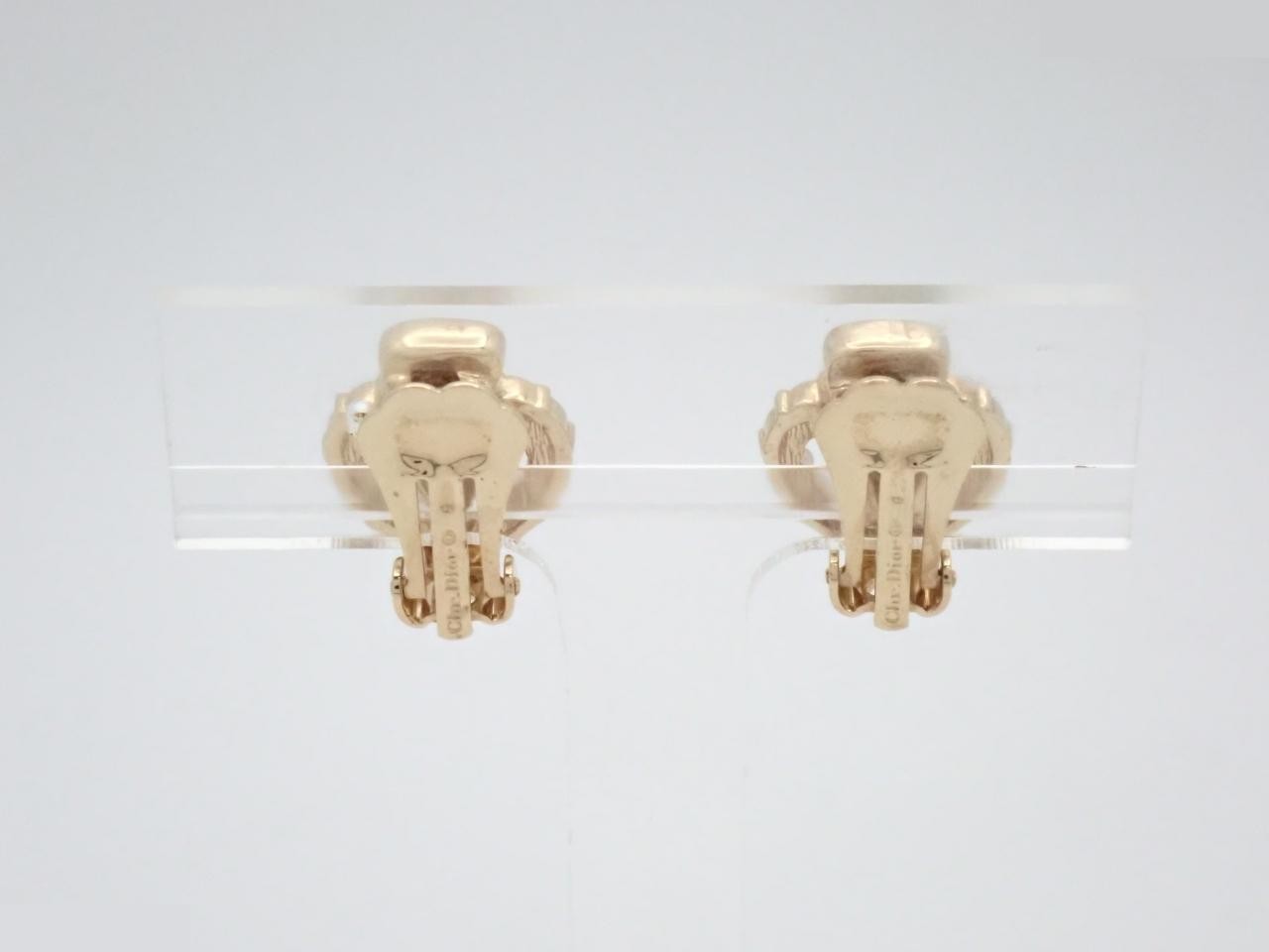 gold — view 2