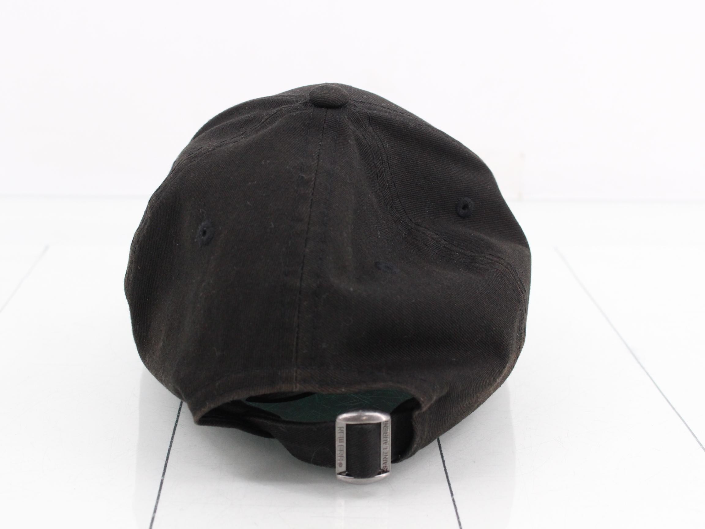 cap — view 2