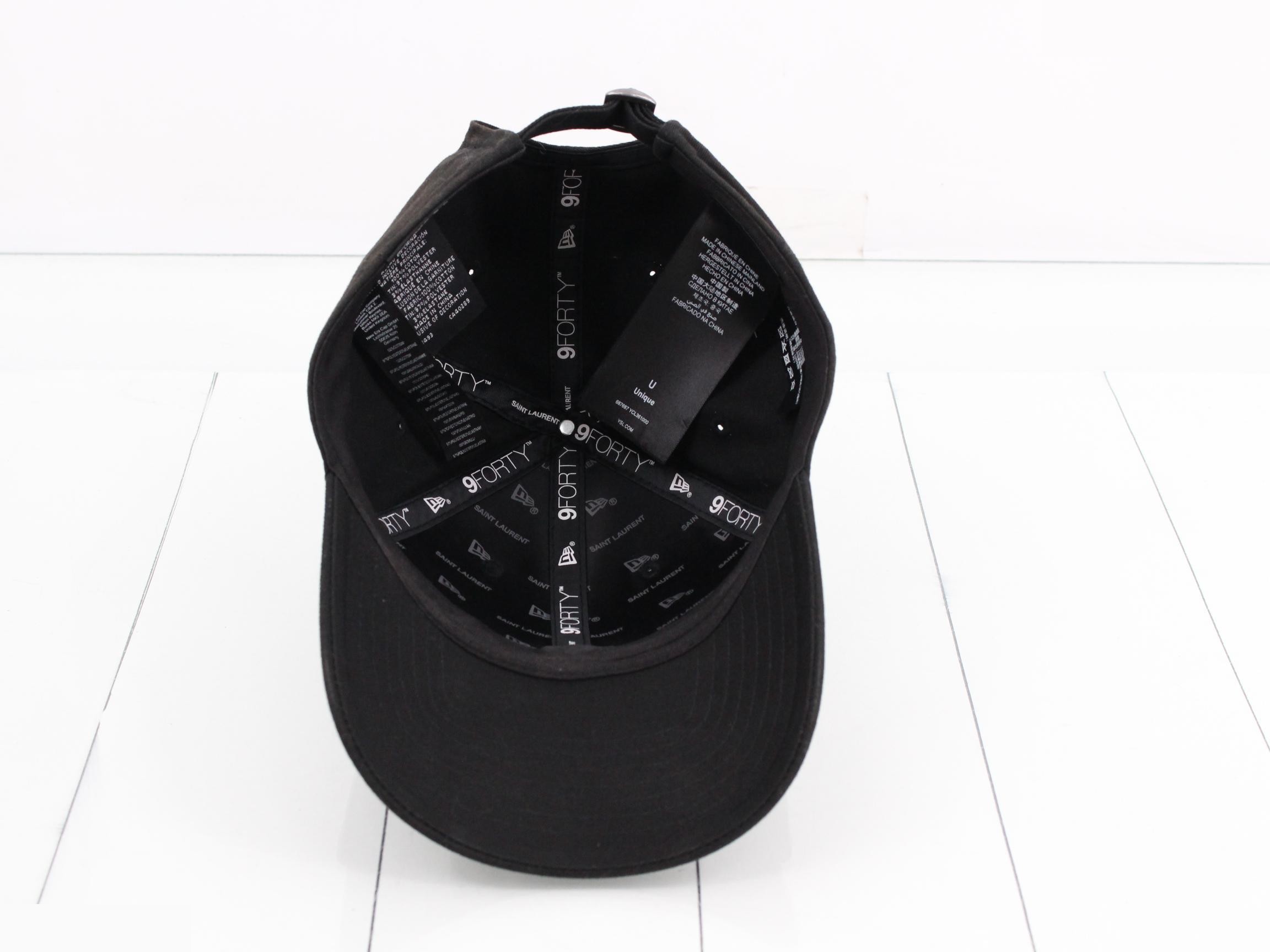 cap — view 3