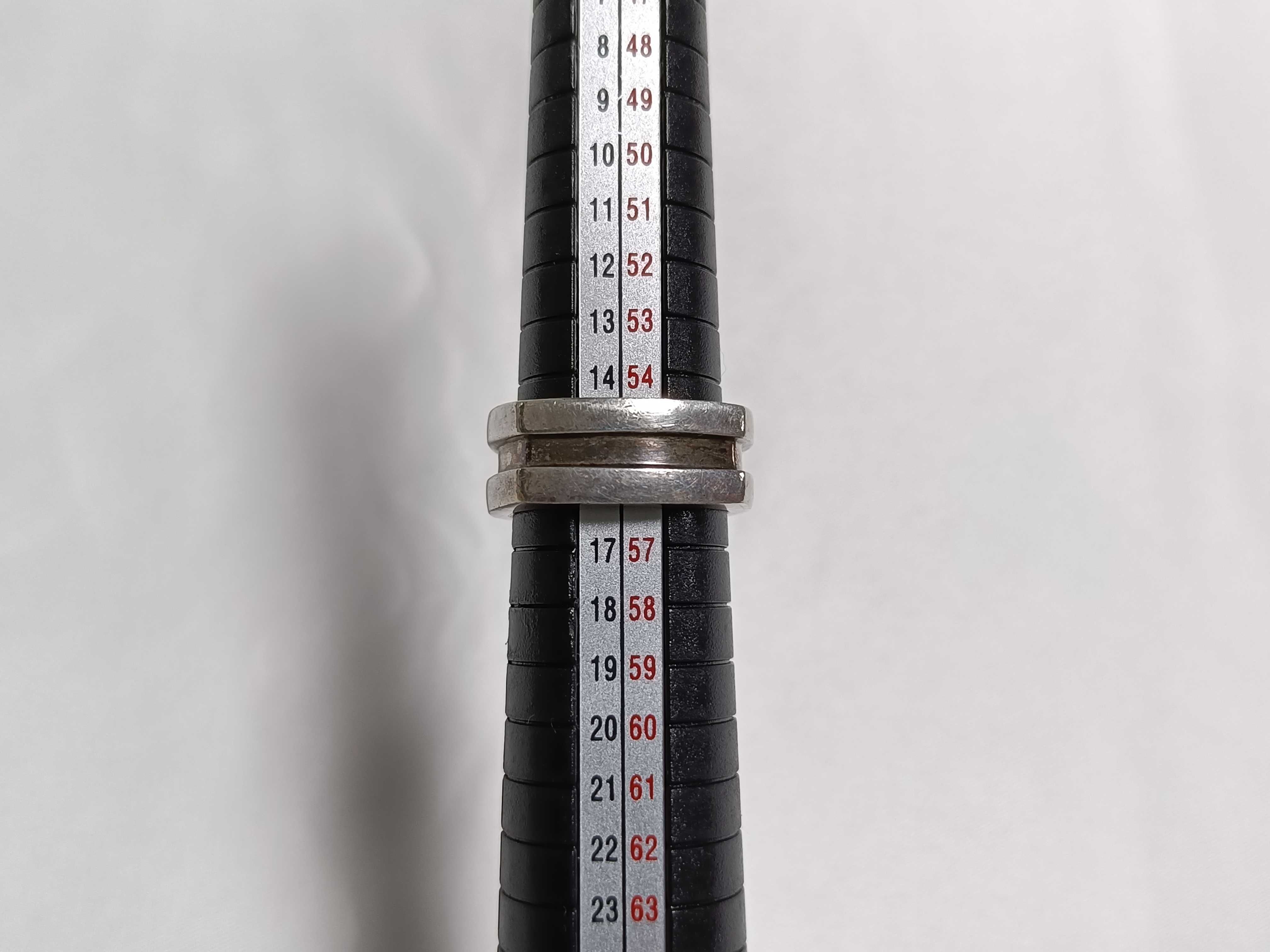 B.G Square Gloved Ring — view 7
