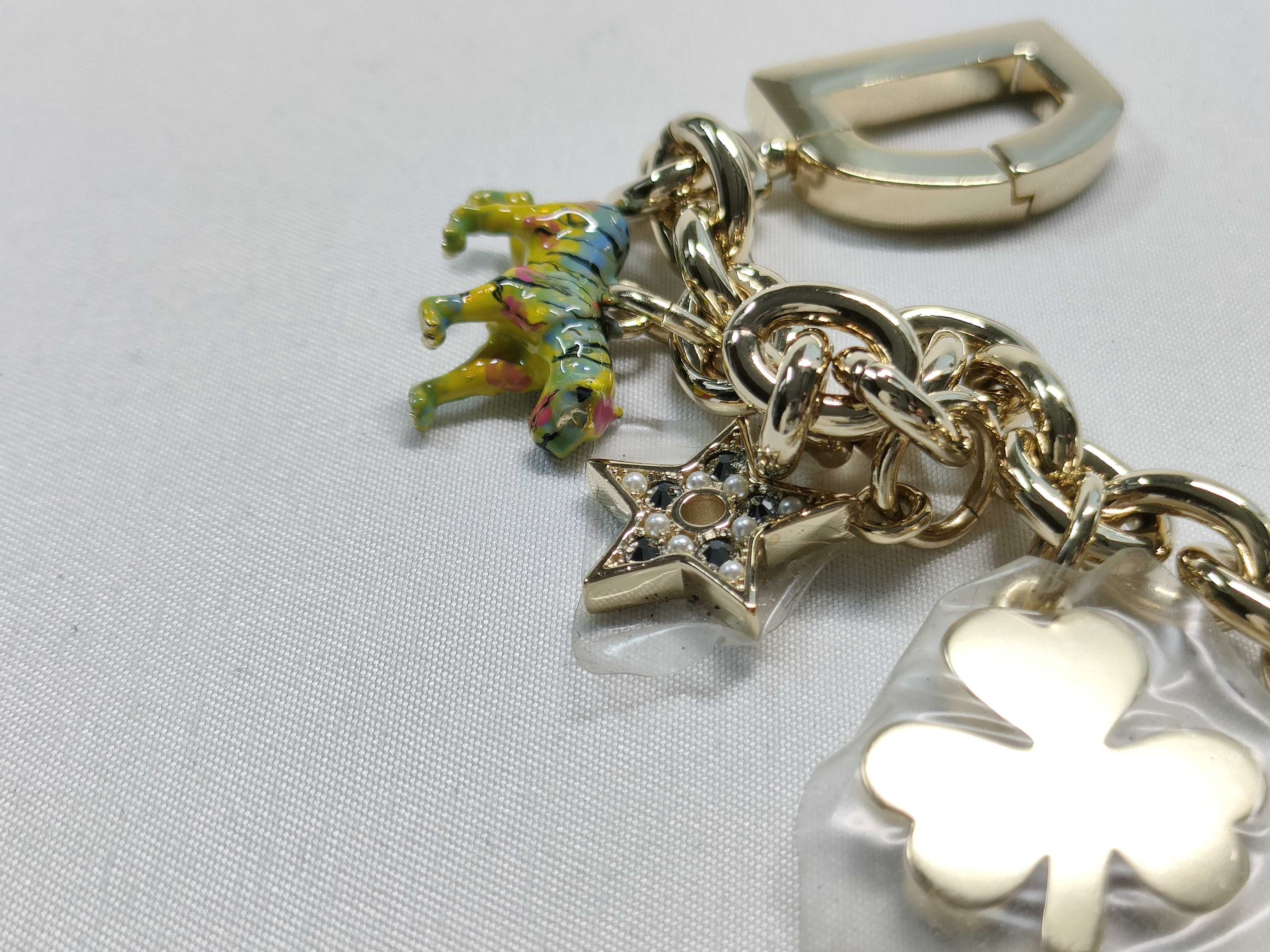 30 Montaigne Bag Charm — view 8