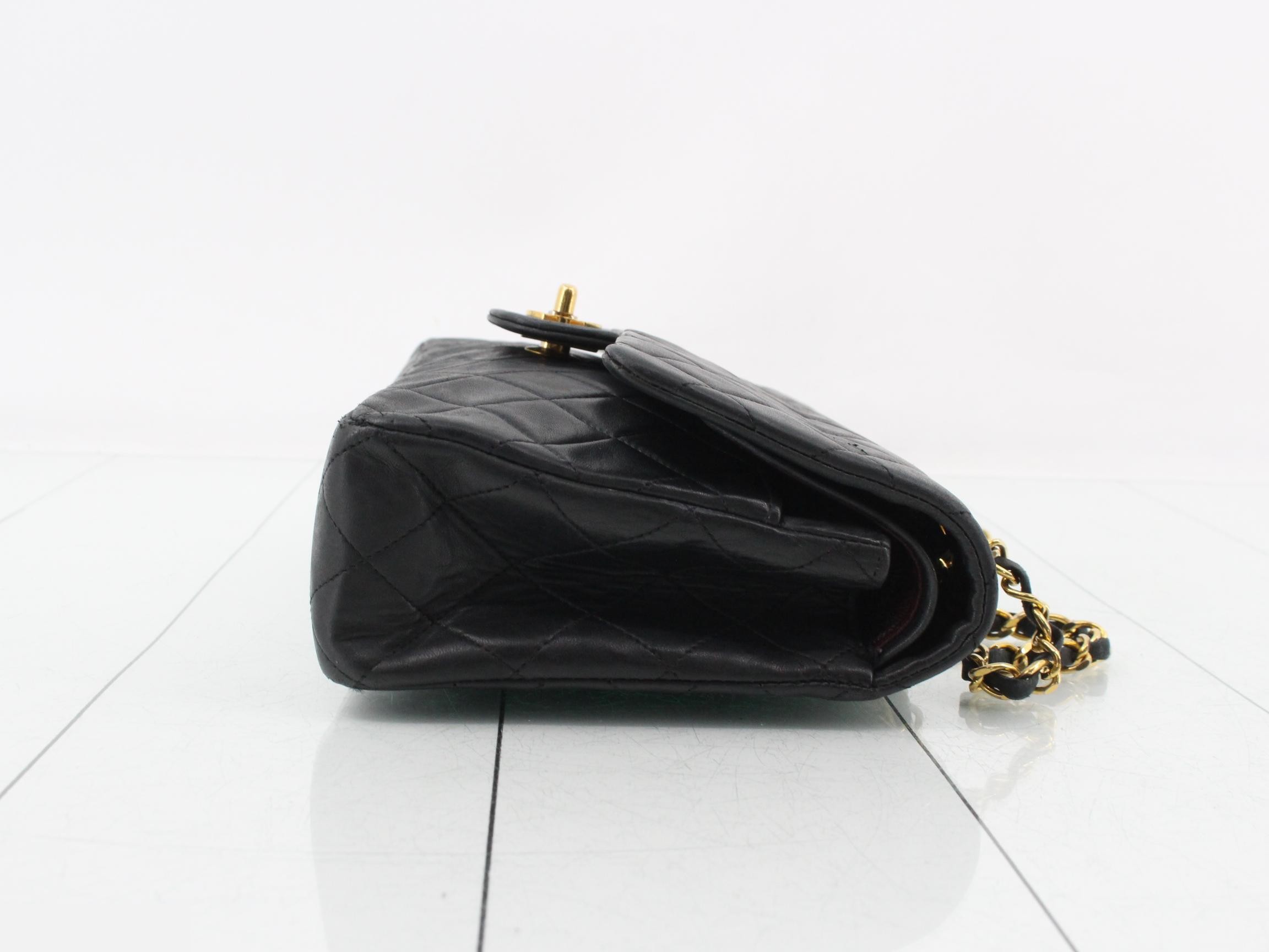 Matelassé 25 Double Chain Shoulder Bag, Double Flap, Lambskin, Black, Series 1, W25 — view 3