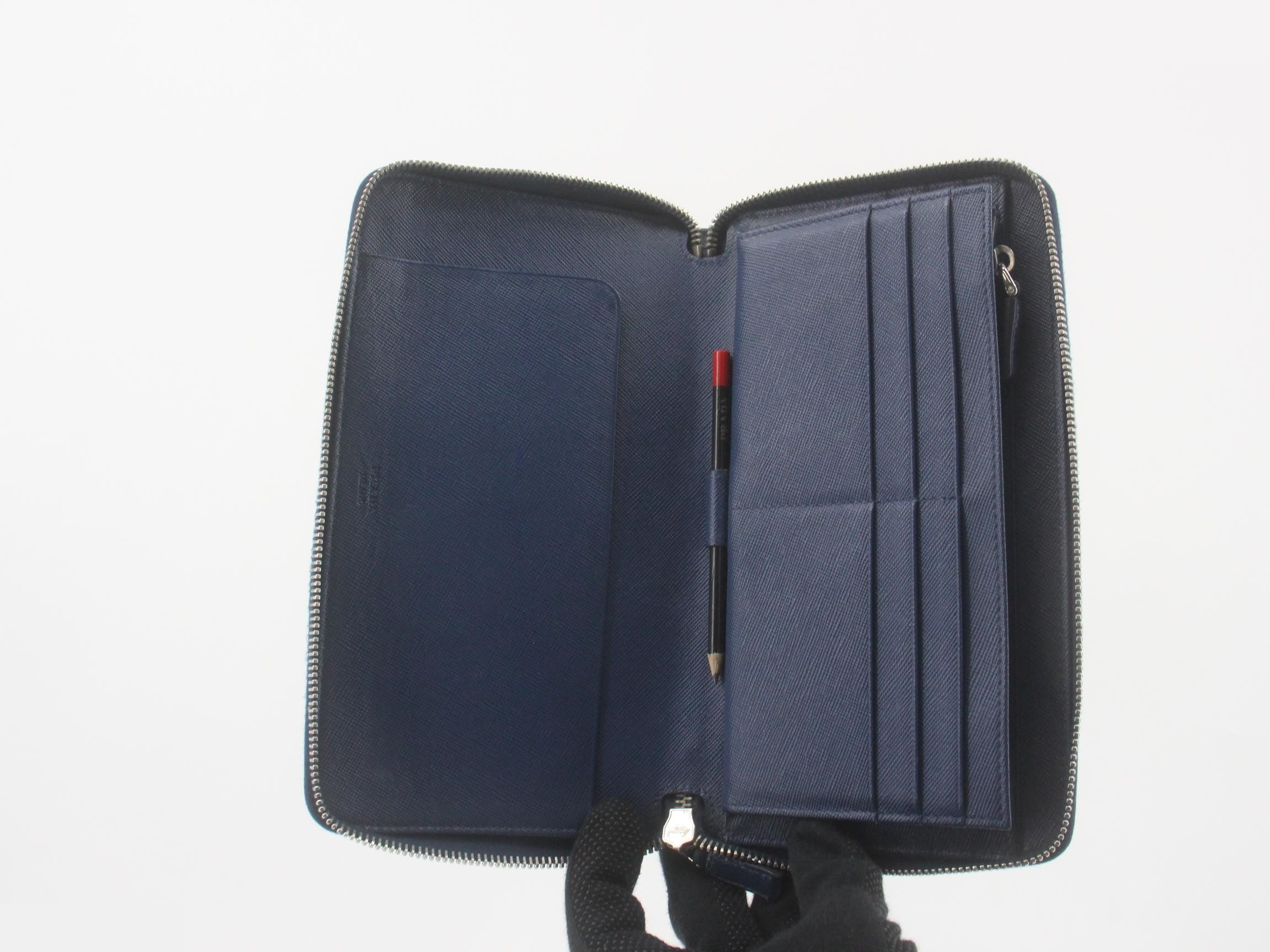 Organizer: Saffiano — view 4