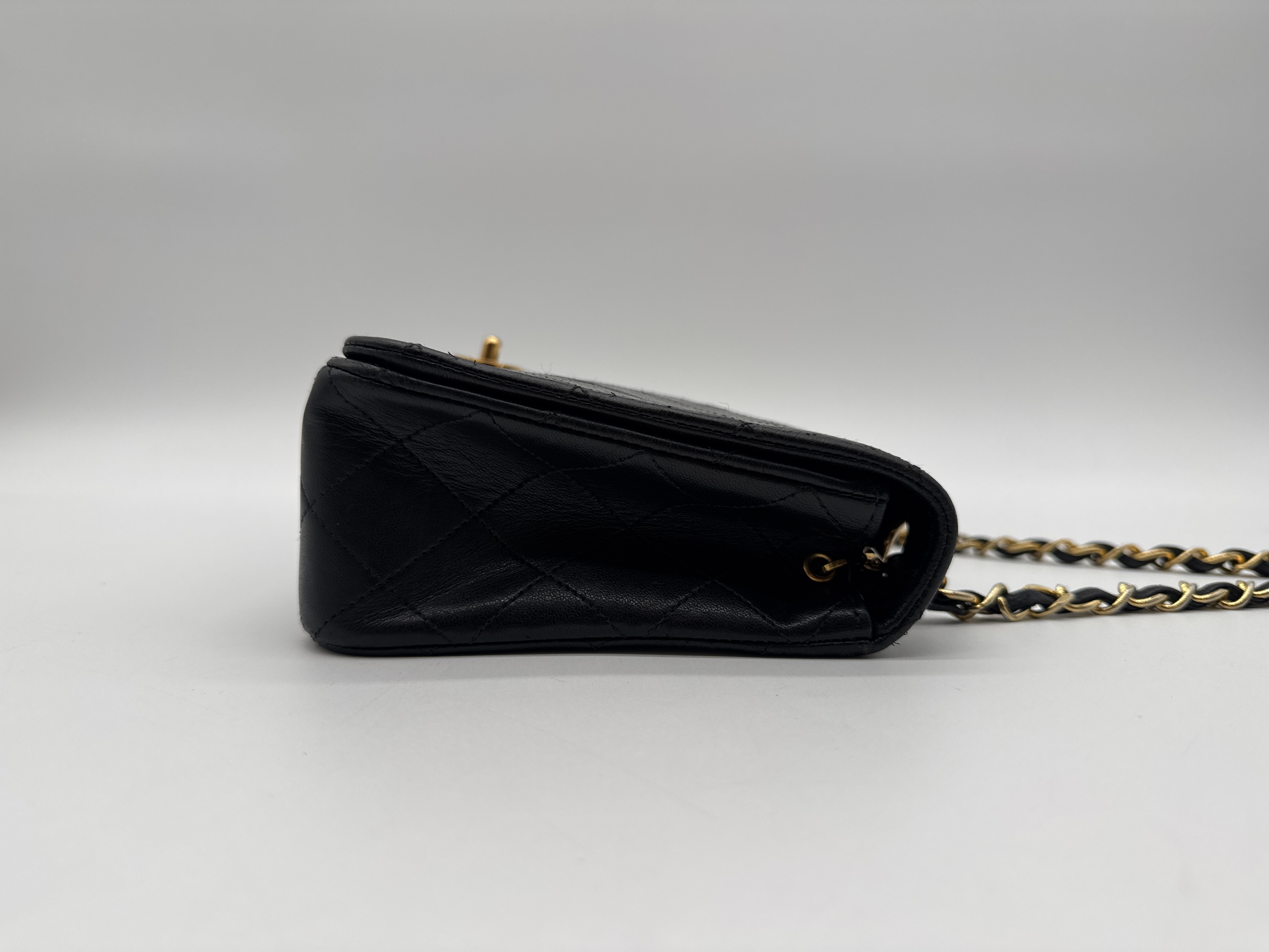 Lambskin Full Flap Black Shoulder Bag — view 3