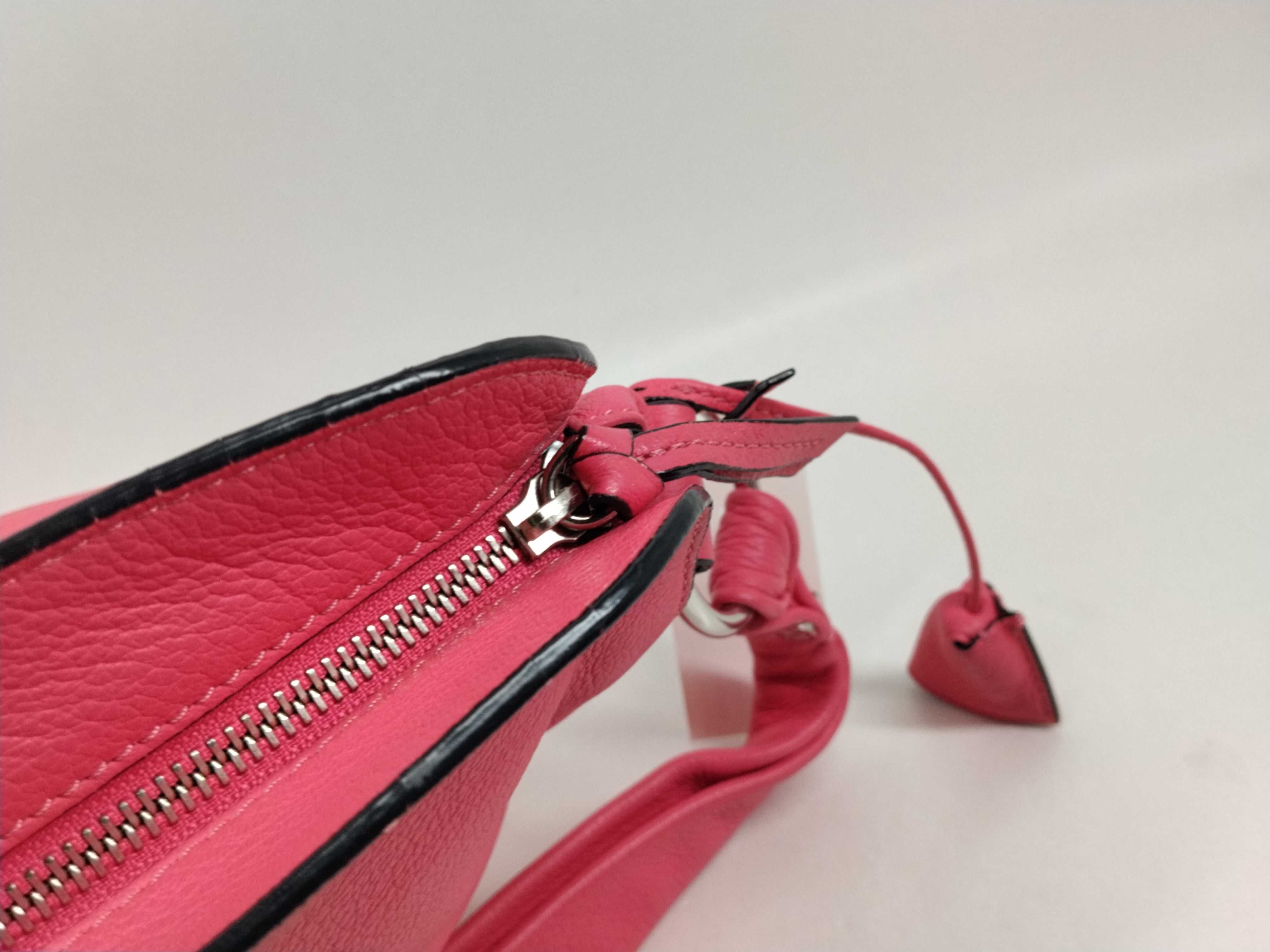 One-Shoulder All-Leather Shoulder Bag — view 9