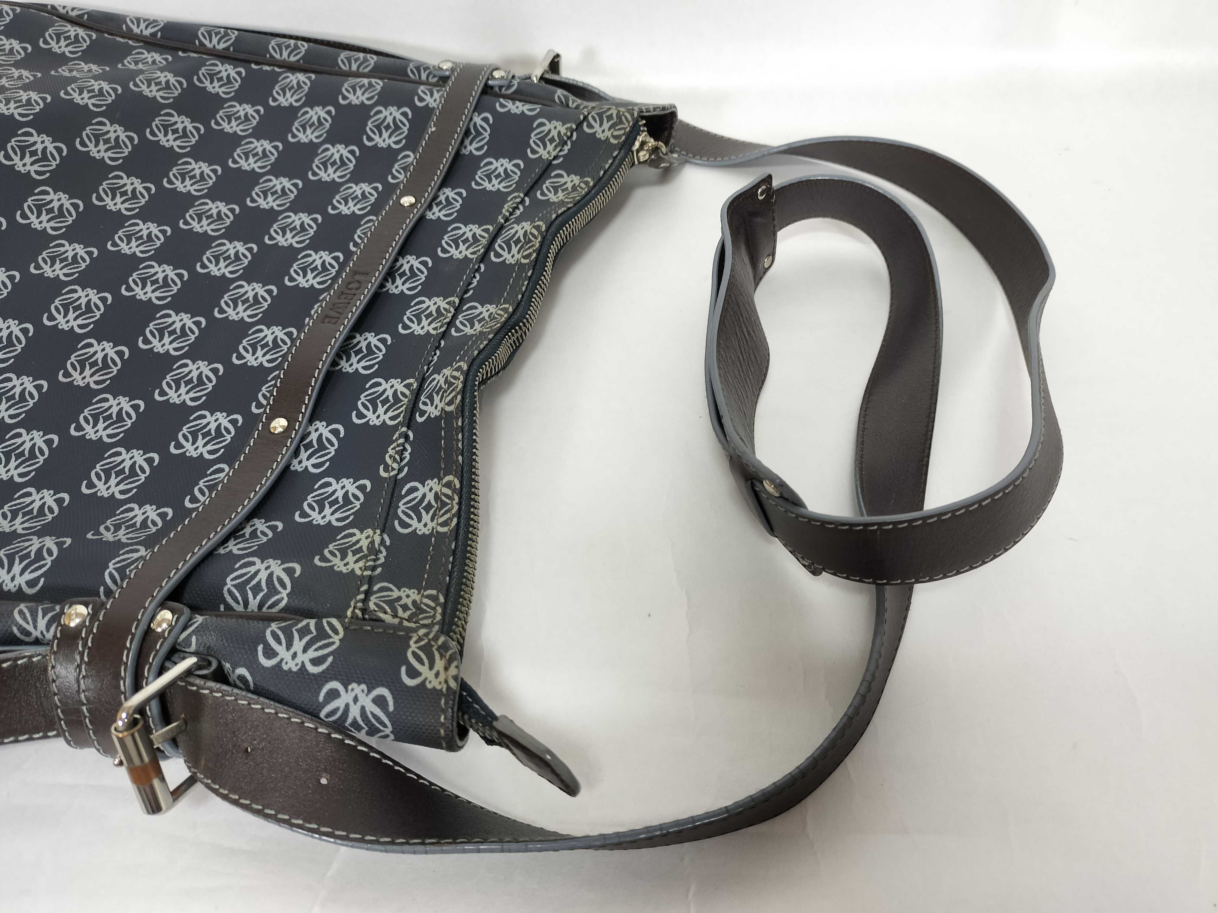shoulder bag, Repeat Anagram shoulder bag — view 3