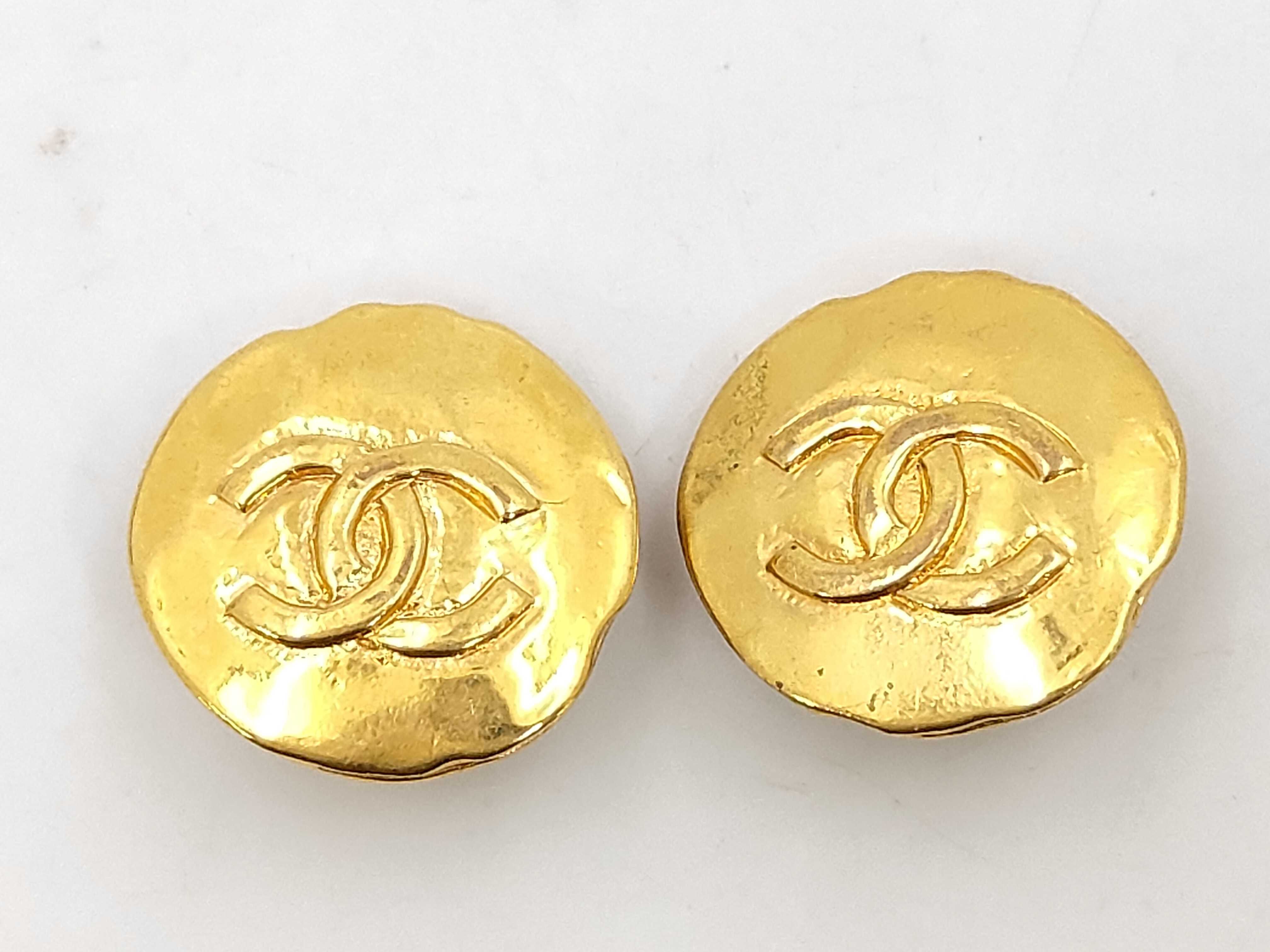 Coco Mark Round Earrings 93P Earrings