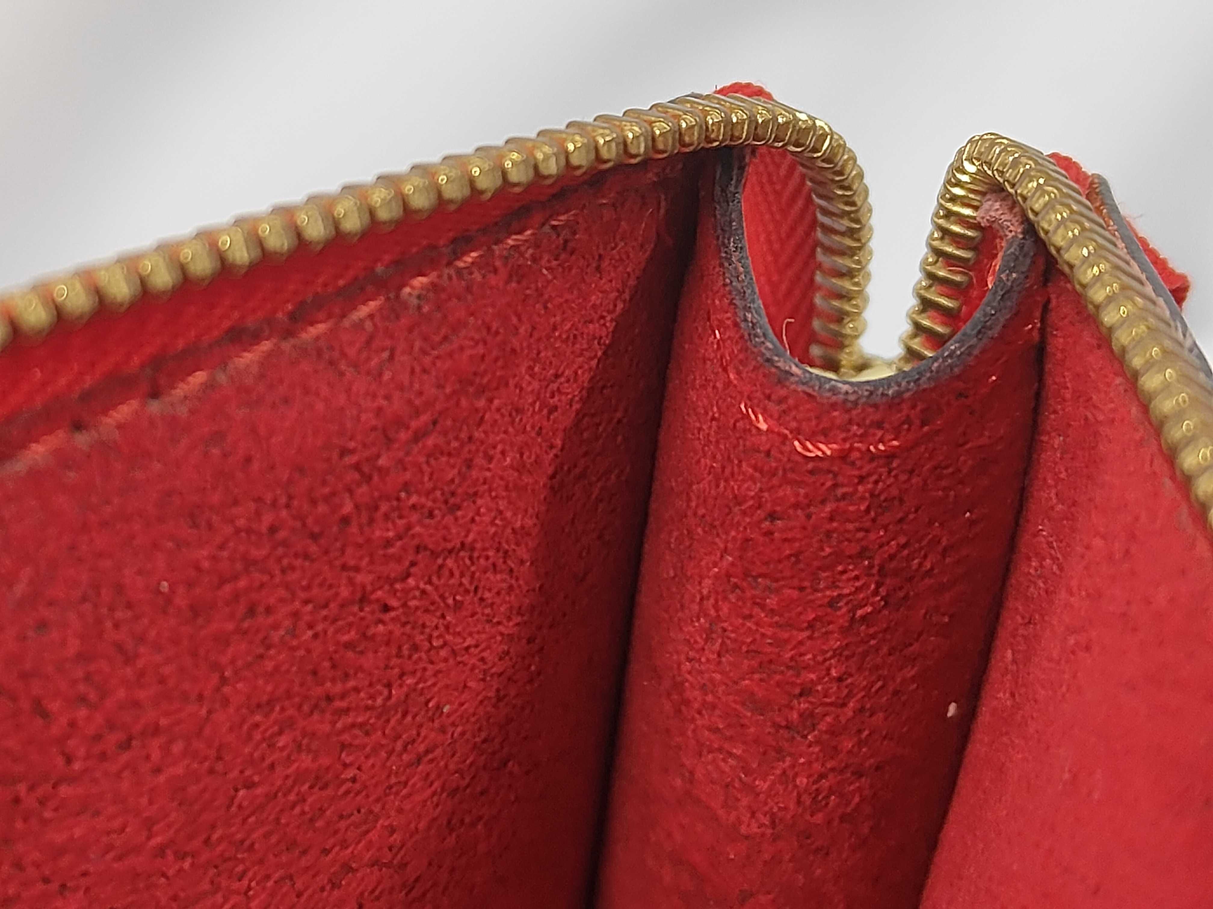 Epi Pochette Accessoires Castilian Red AR0918 Pouch — view 9