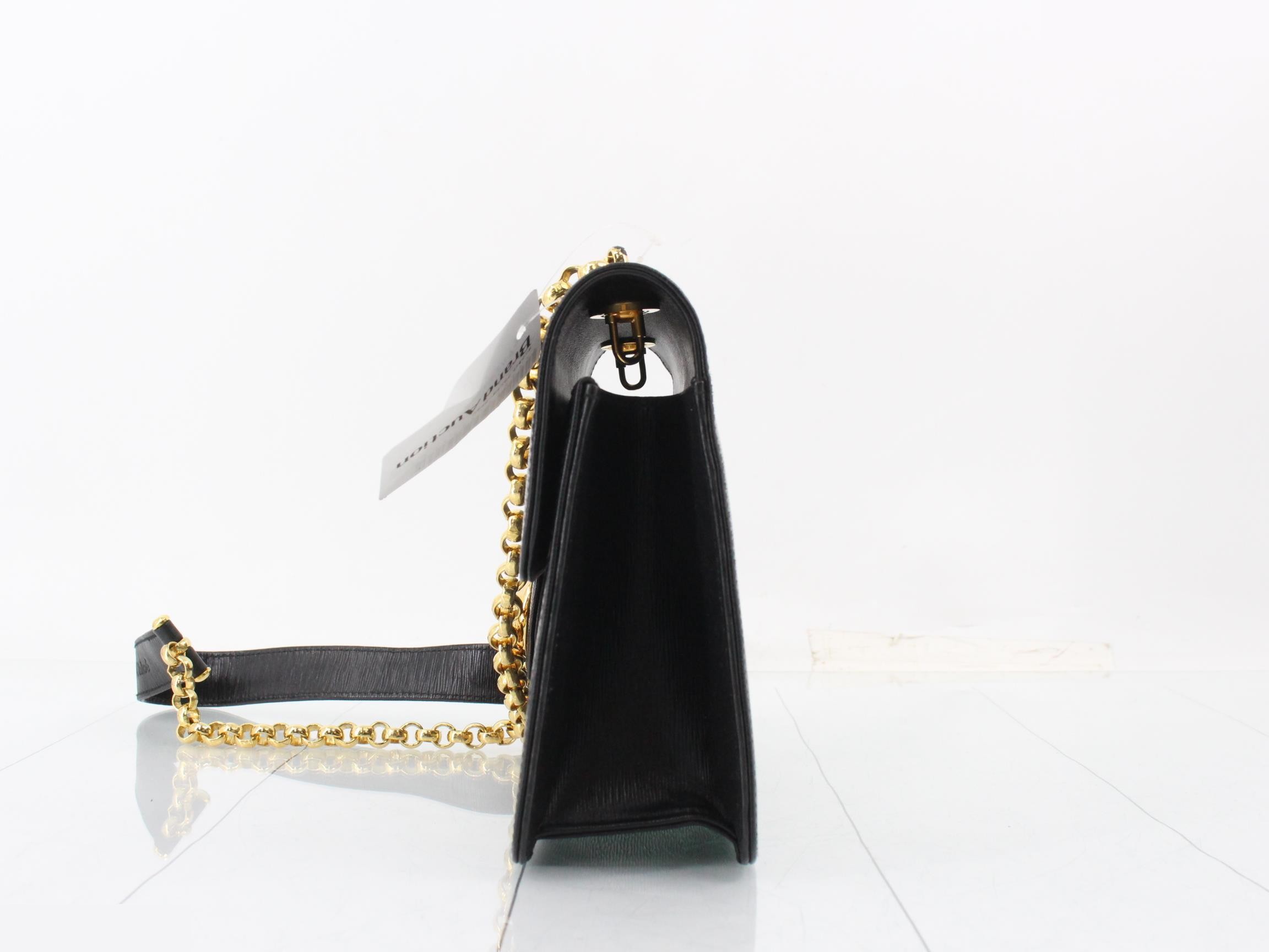 leather chain shoulder bag, black and gold. — view 3