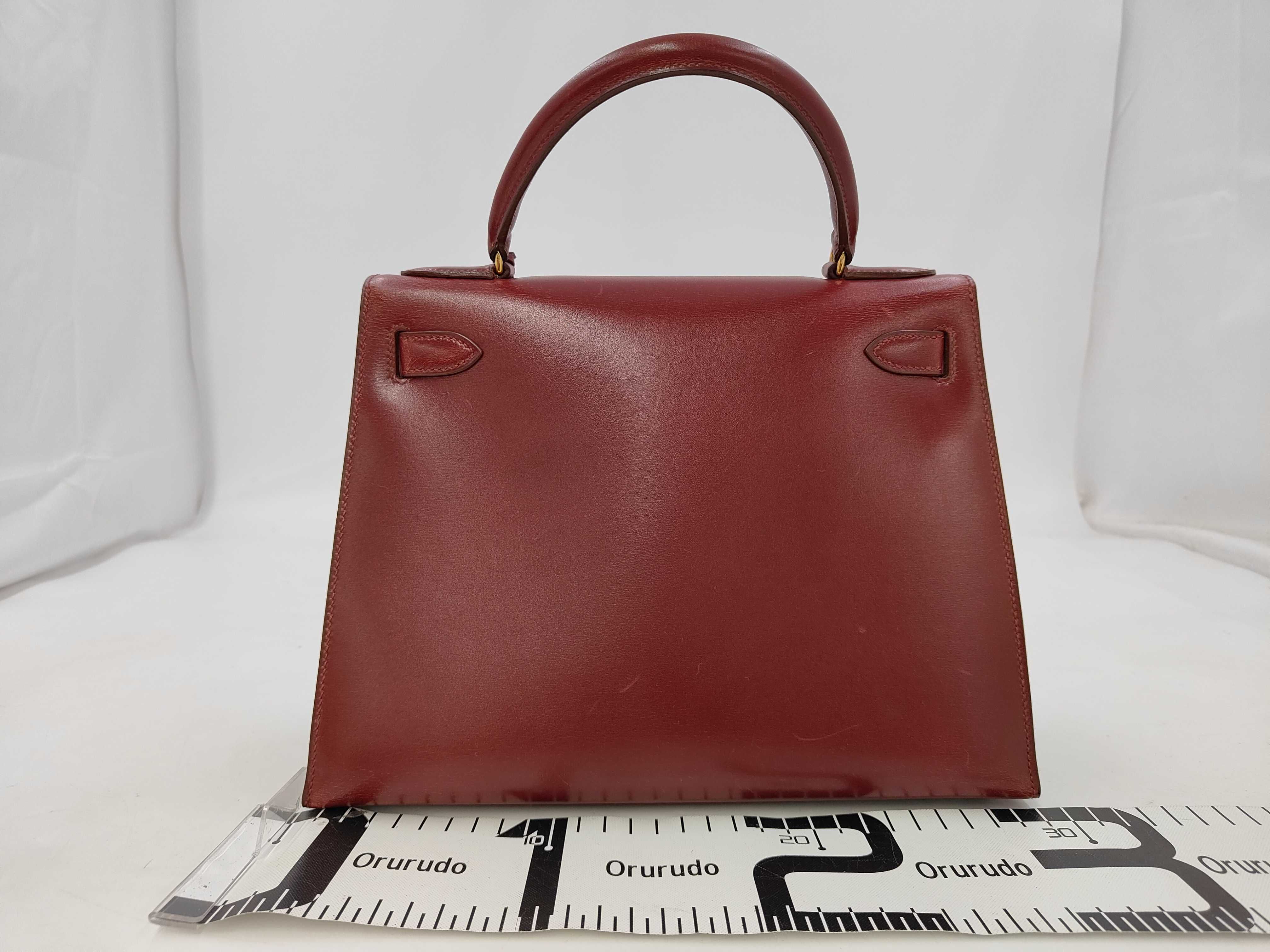 Kelly 28 Rouge Gold Hardware V Handbag — view 2