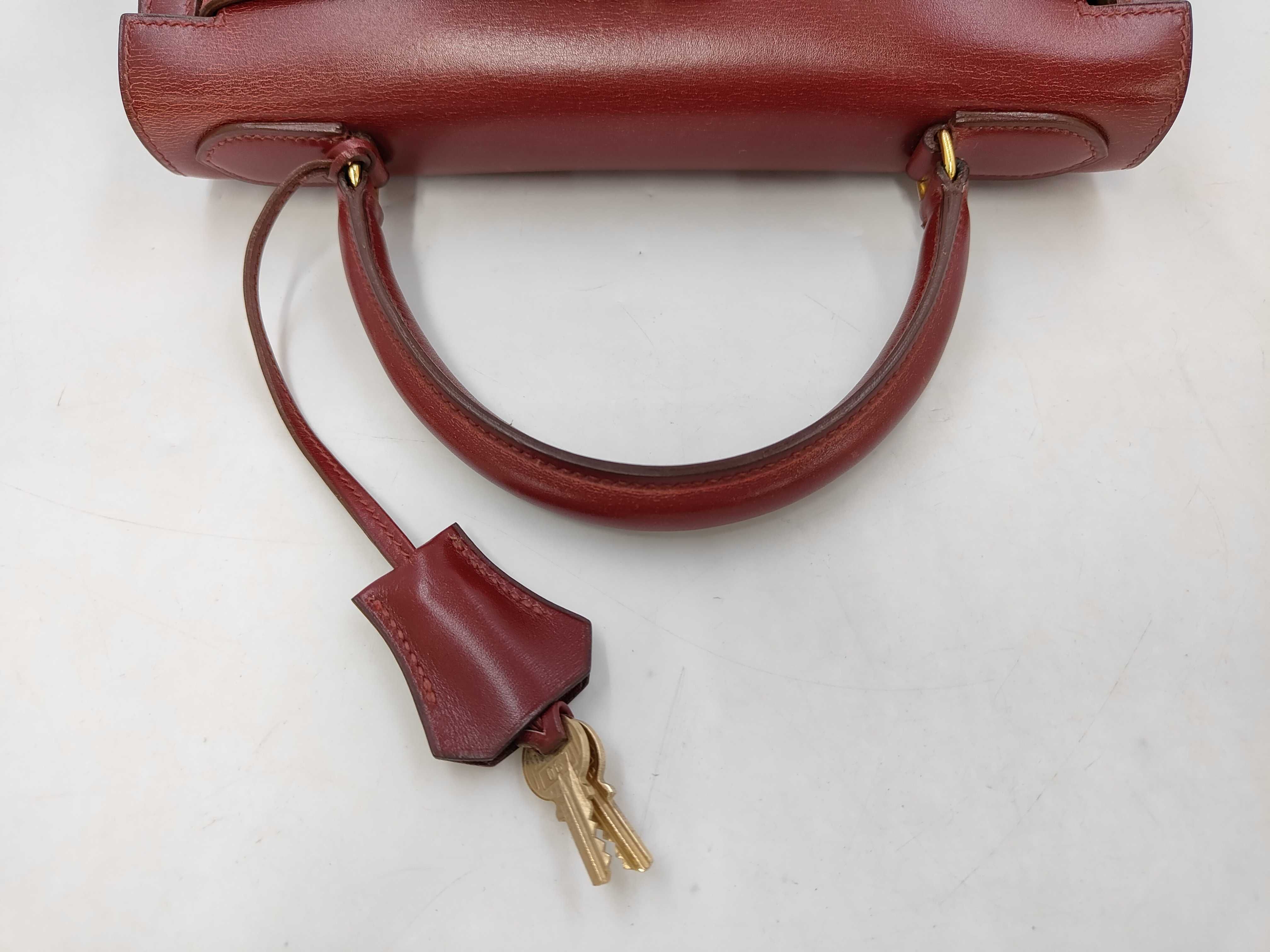 Kelly 28 Rouge Gold Hardware V Handbag — view 5