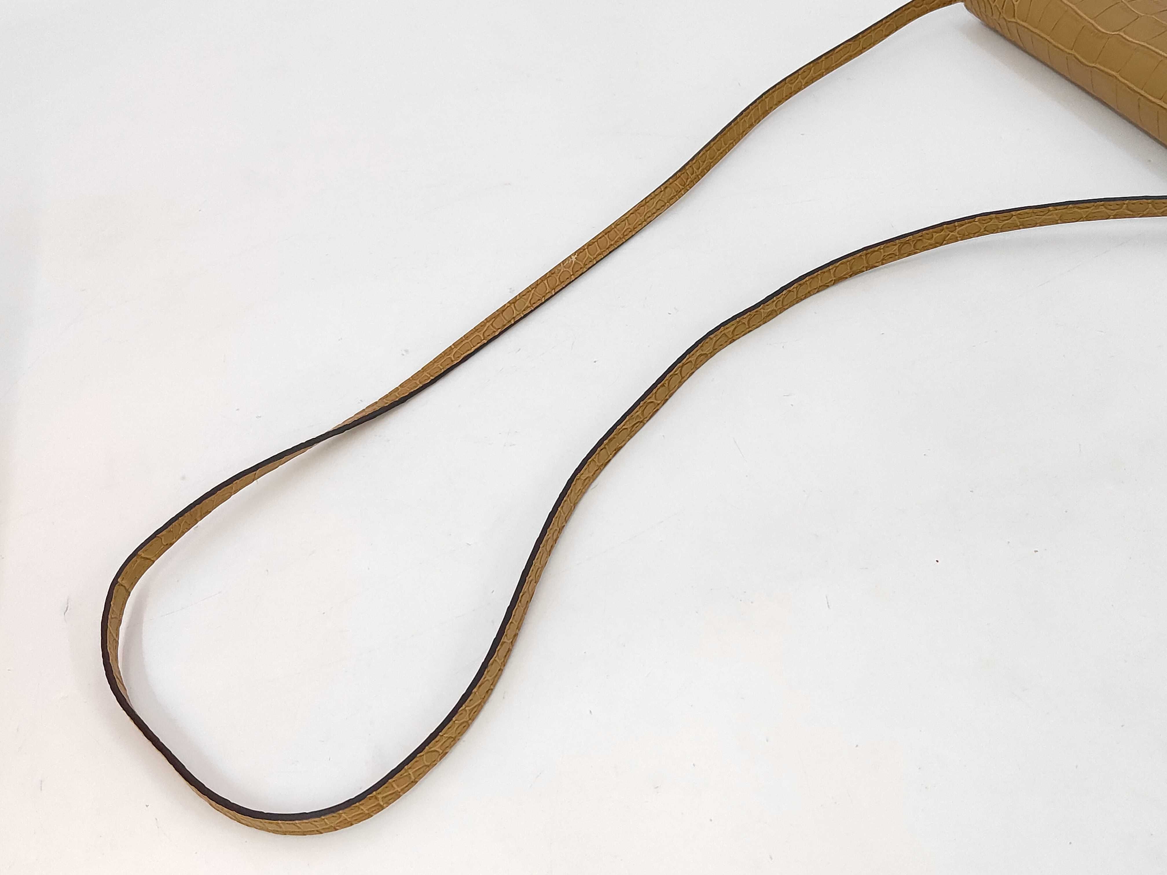Constance To Go, Gold Hardware, B Stamp, 2024 Shoulder Bag — view 3