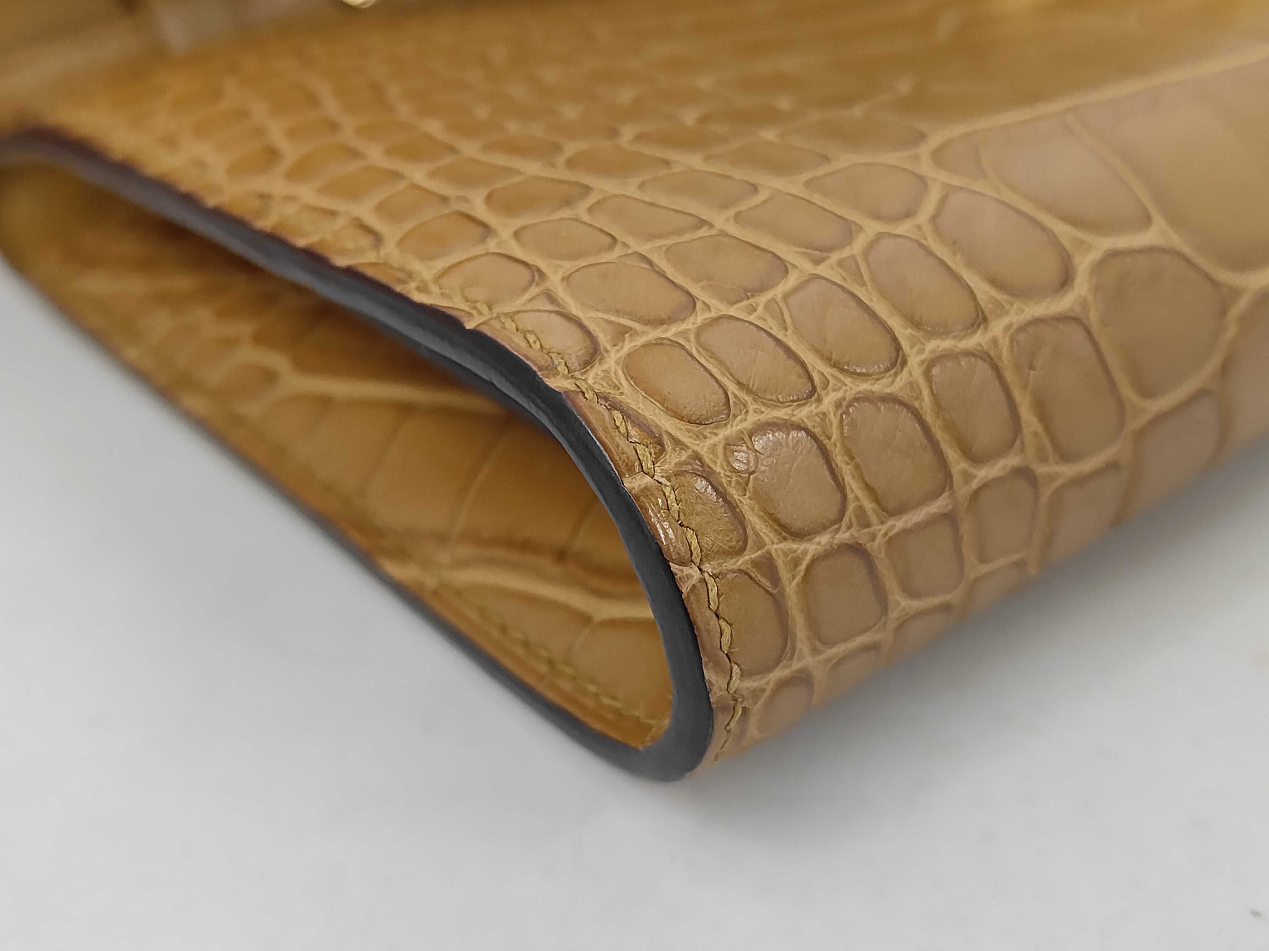 Constance To Go, Gold Hardware, B Stamp, 2024 Shoulder Bag — view 7