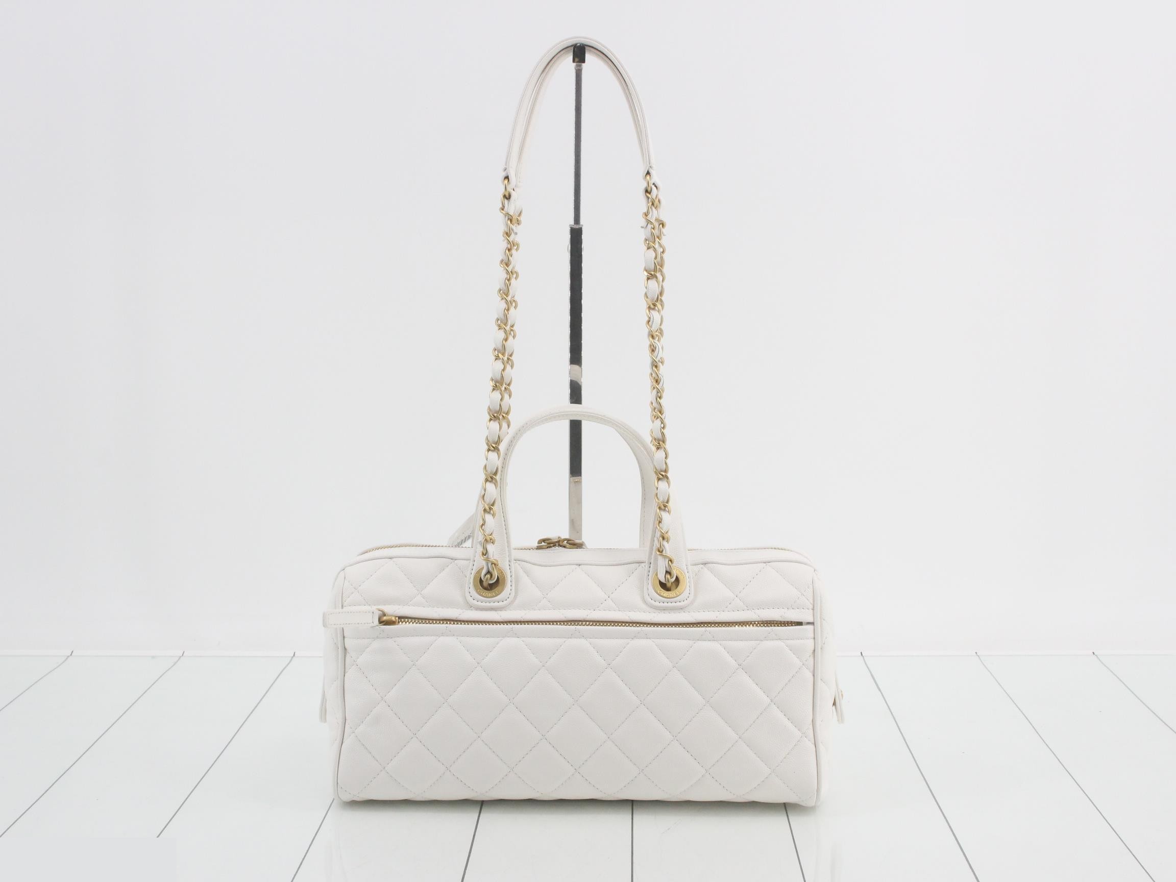 Matelassé (bag) - Shoulder bag — view 2