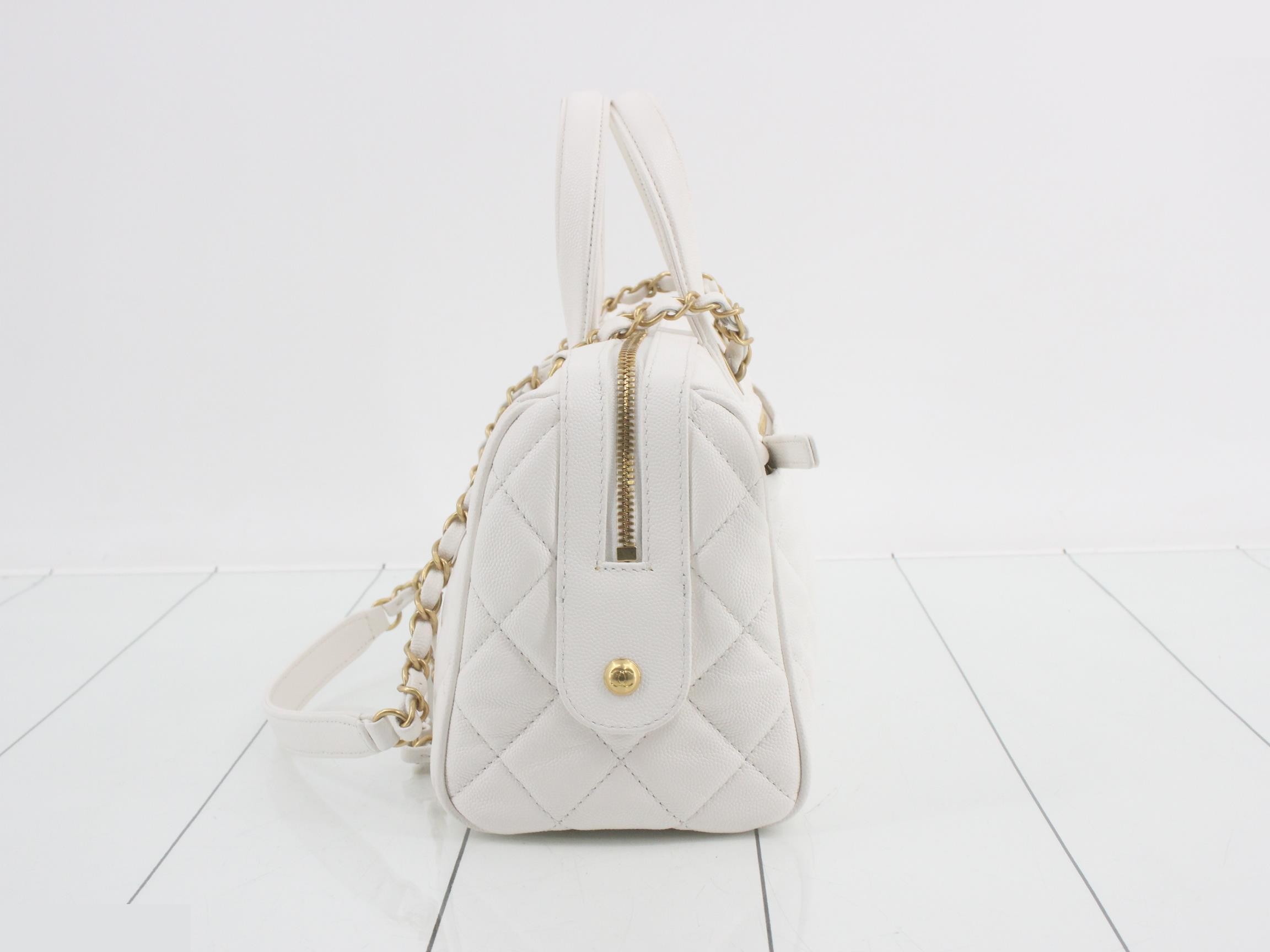 Matelassé (bag) - Shoulder bag — view 3