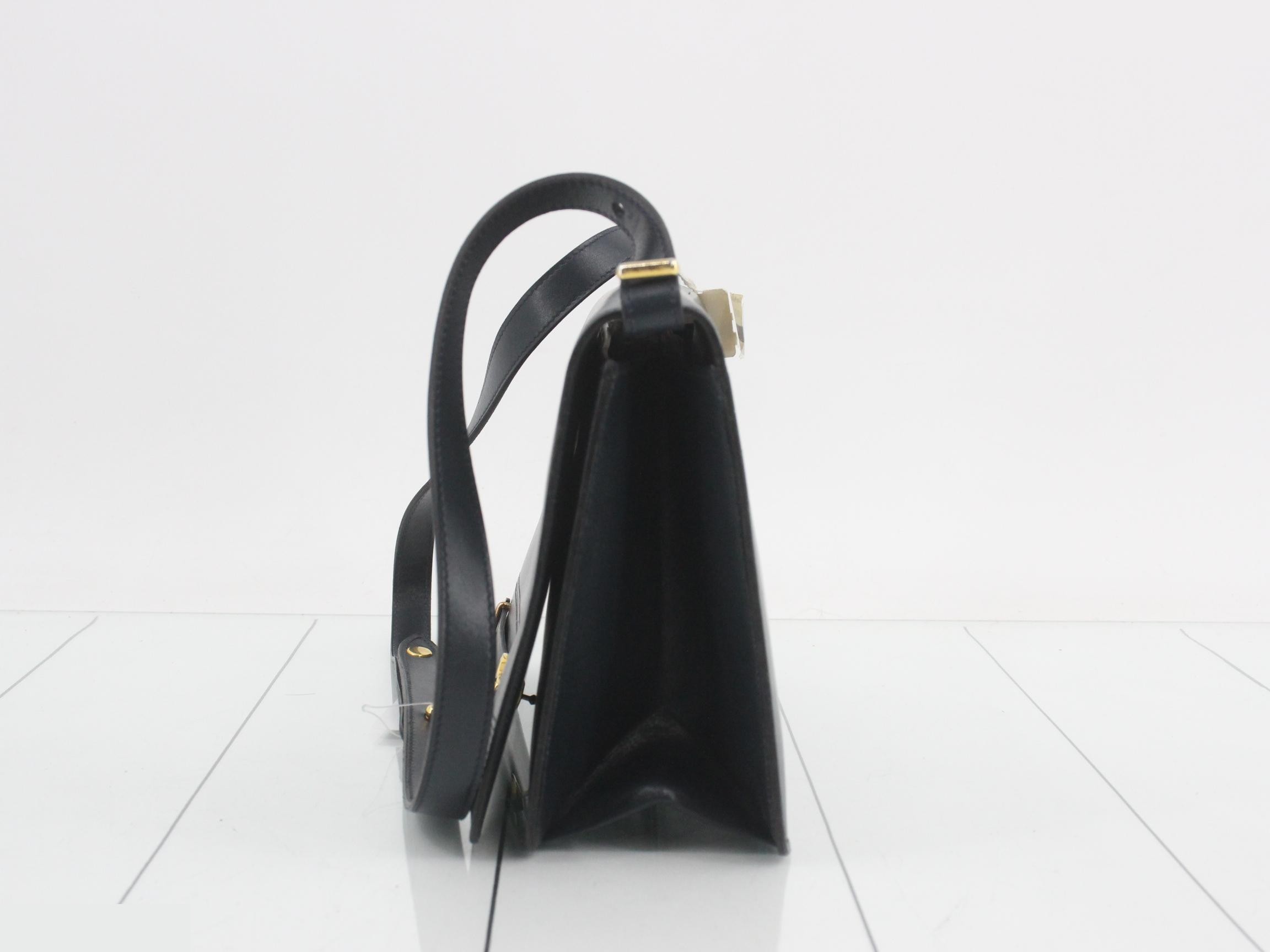 Vintage Leather Shoulder Bag — view 3