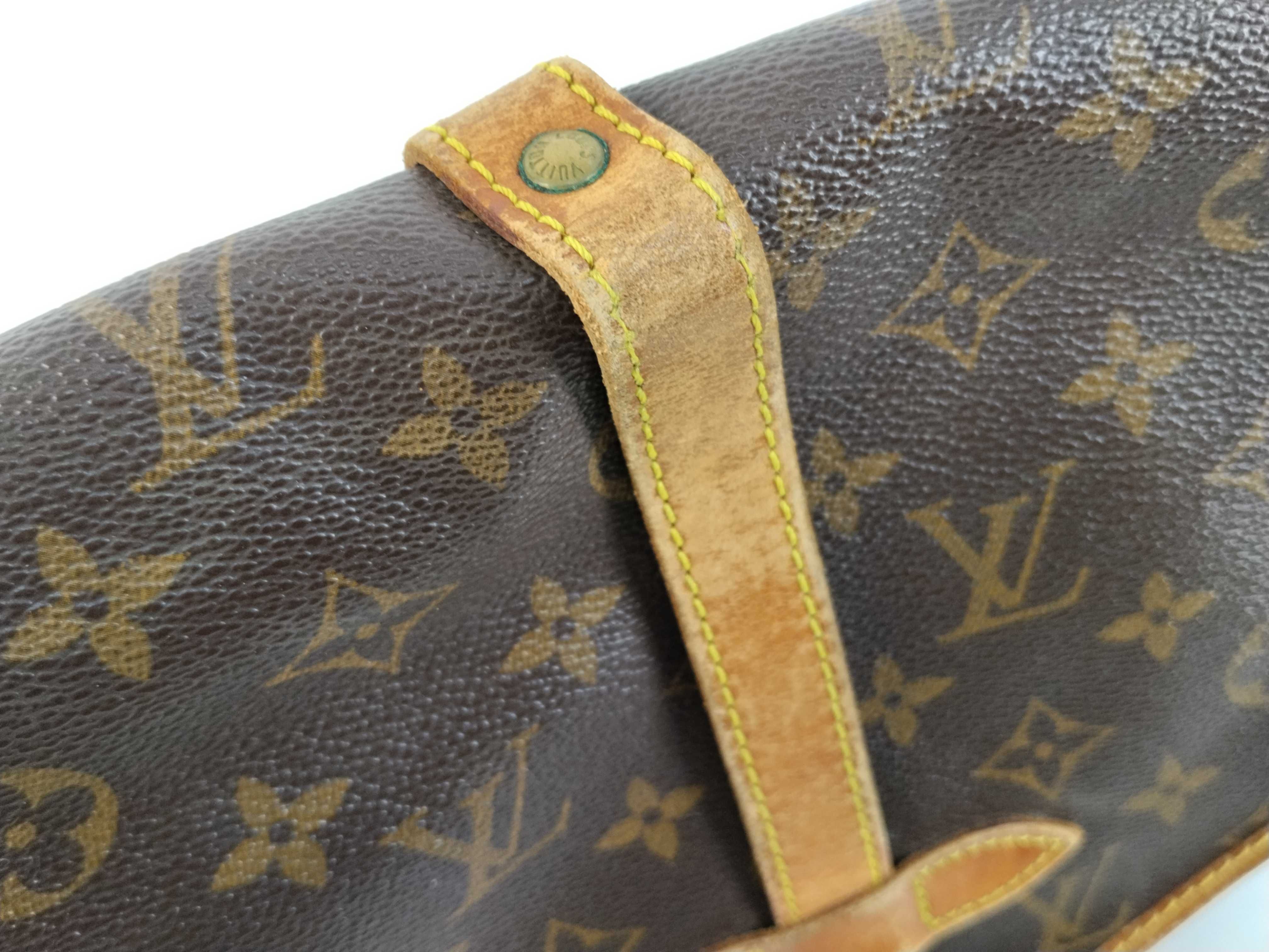 Monogram Louis Vuitton Saumur 30 M42256 Shoulder Bag — view 14