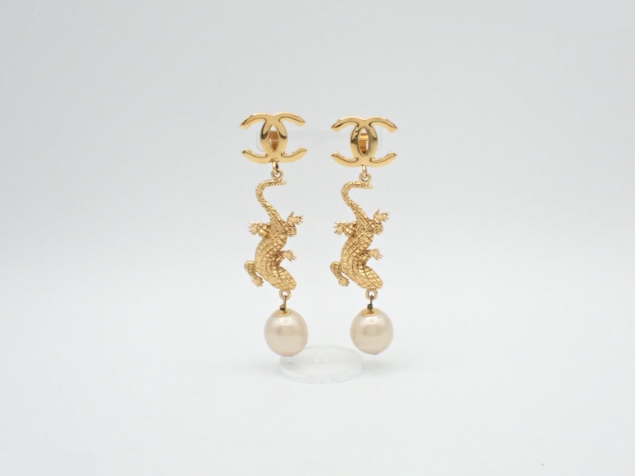 Vintage Classic (Precious Metal) Earrings