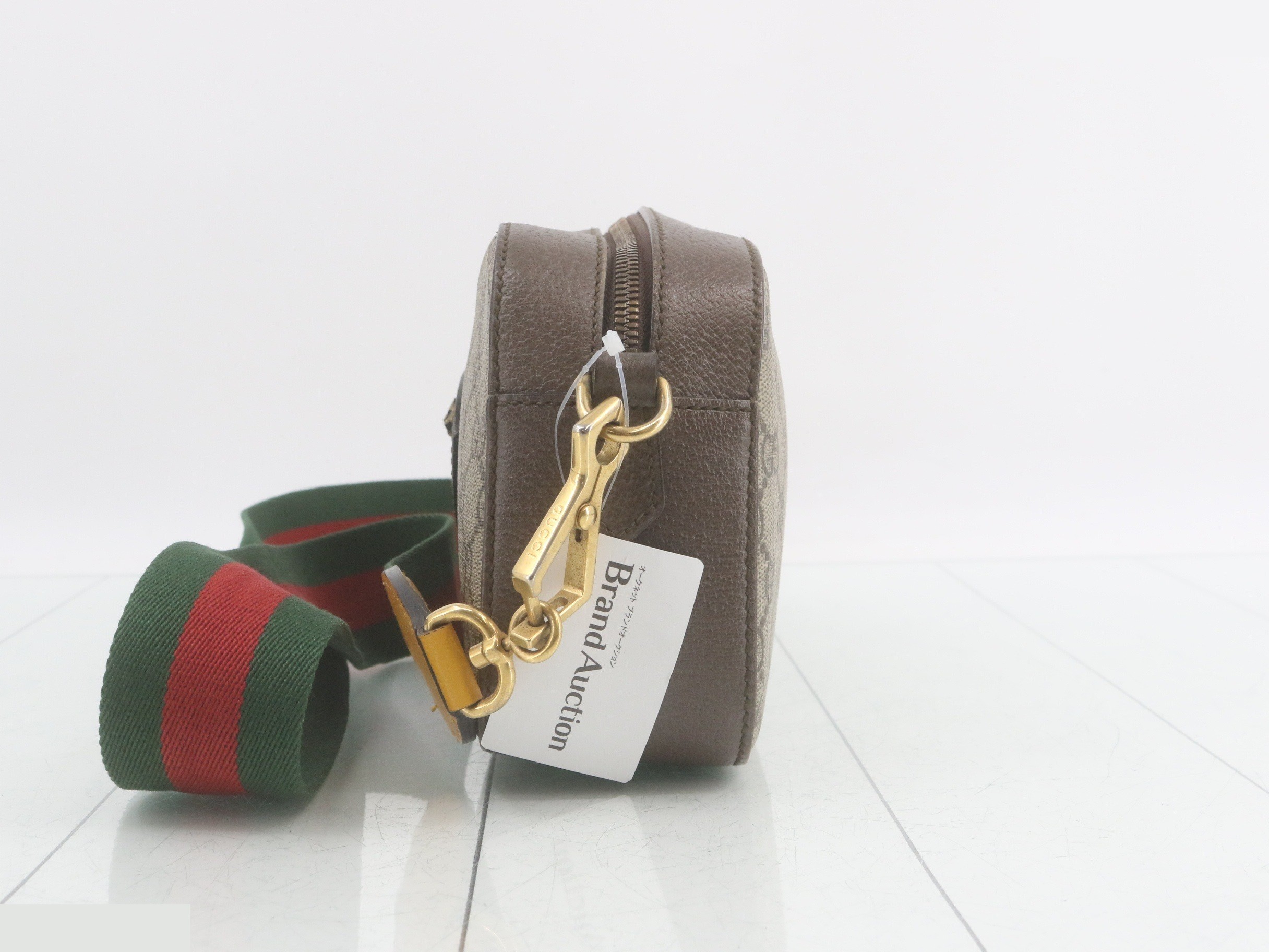 Neo Vintage GG Supreme Shoulder Bag — view 3