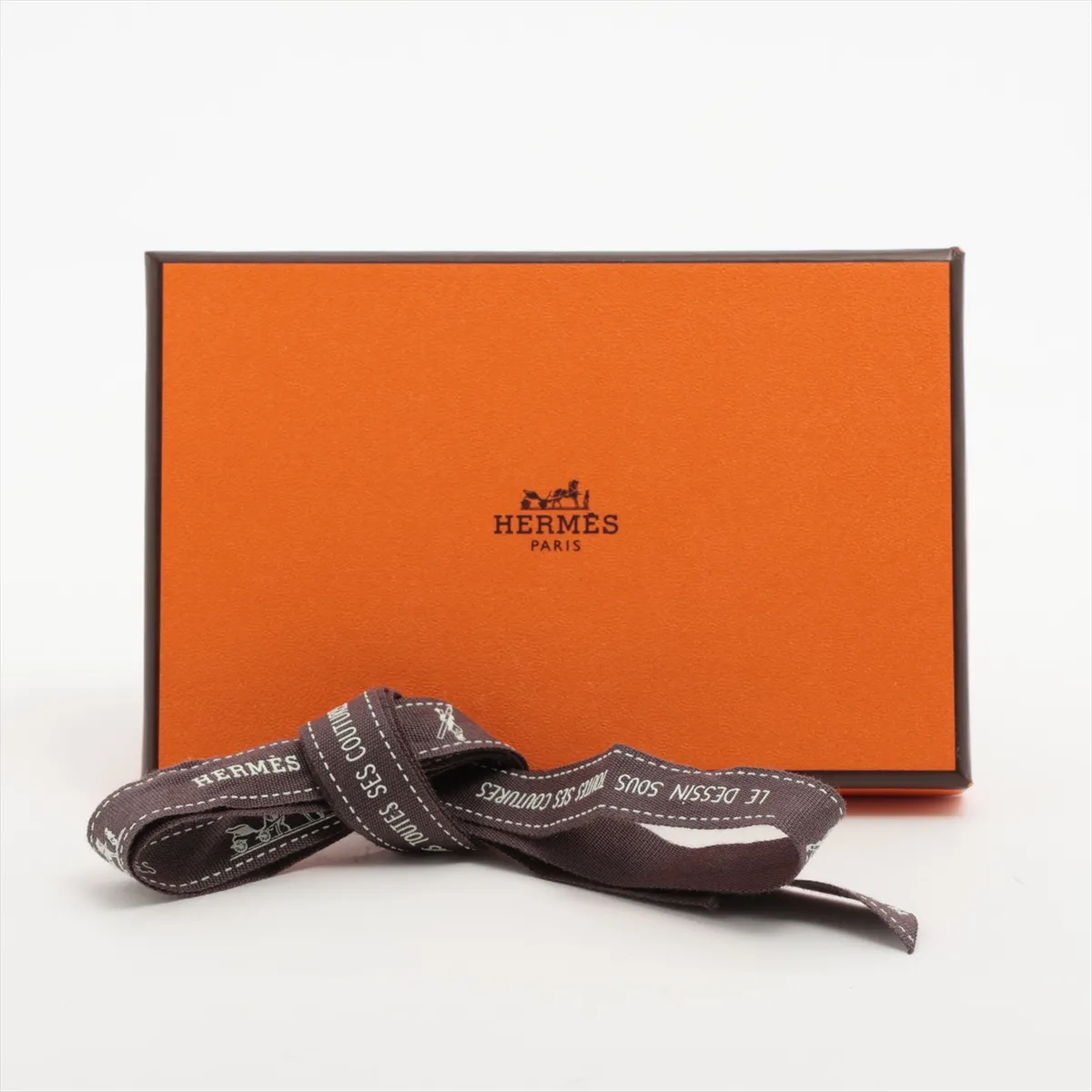 Hermès Calvi Duo Chevre Mysore Coin Case, Craie, Silver Hardware, K: 2025 — view 9
