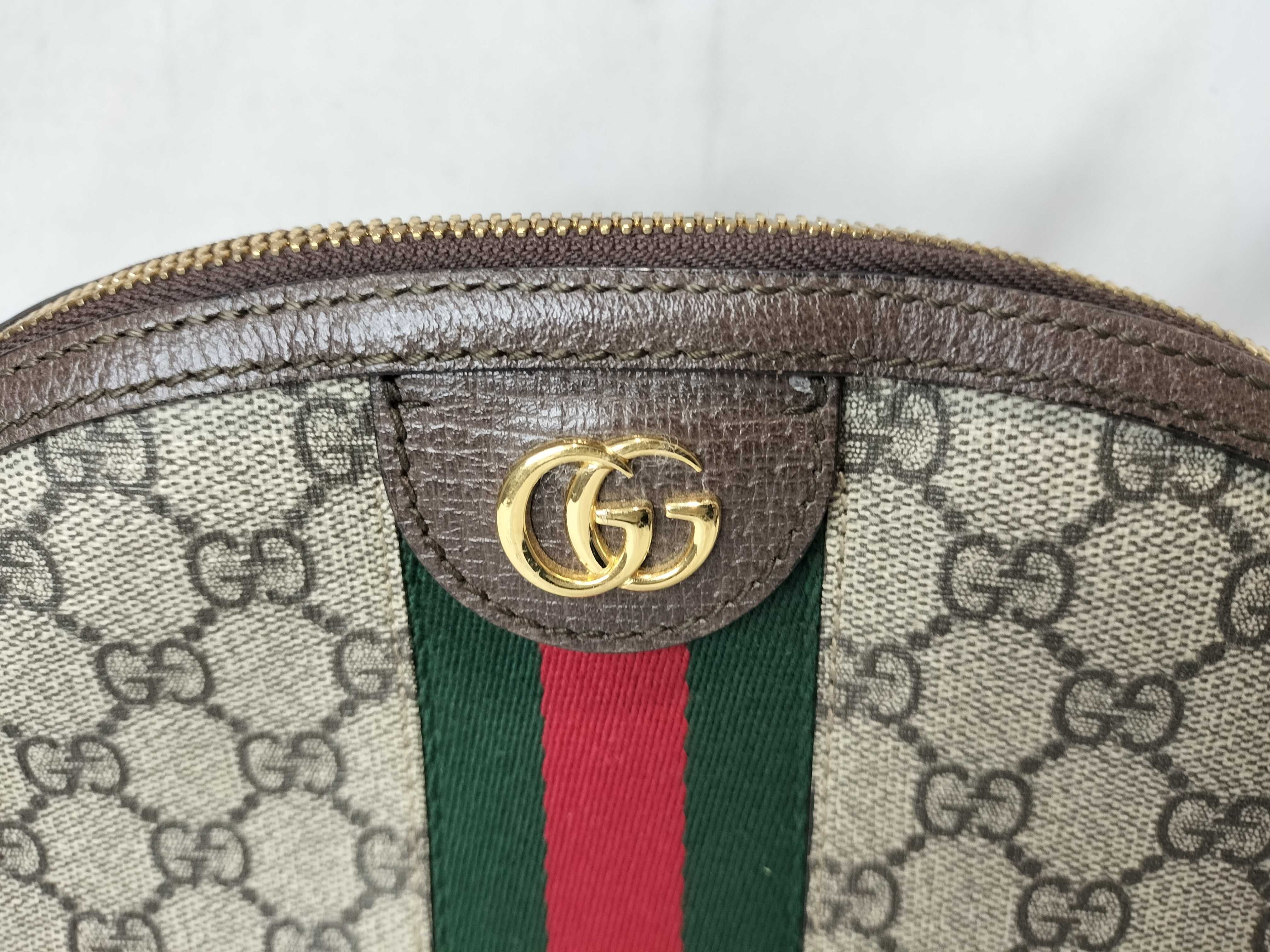 GG Supreme Sherry Shoulder Bag — view 2