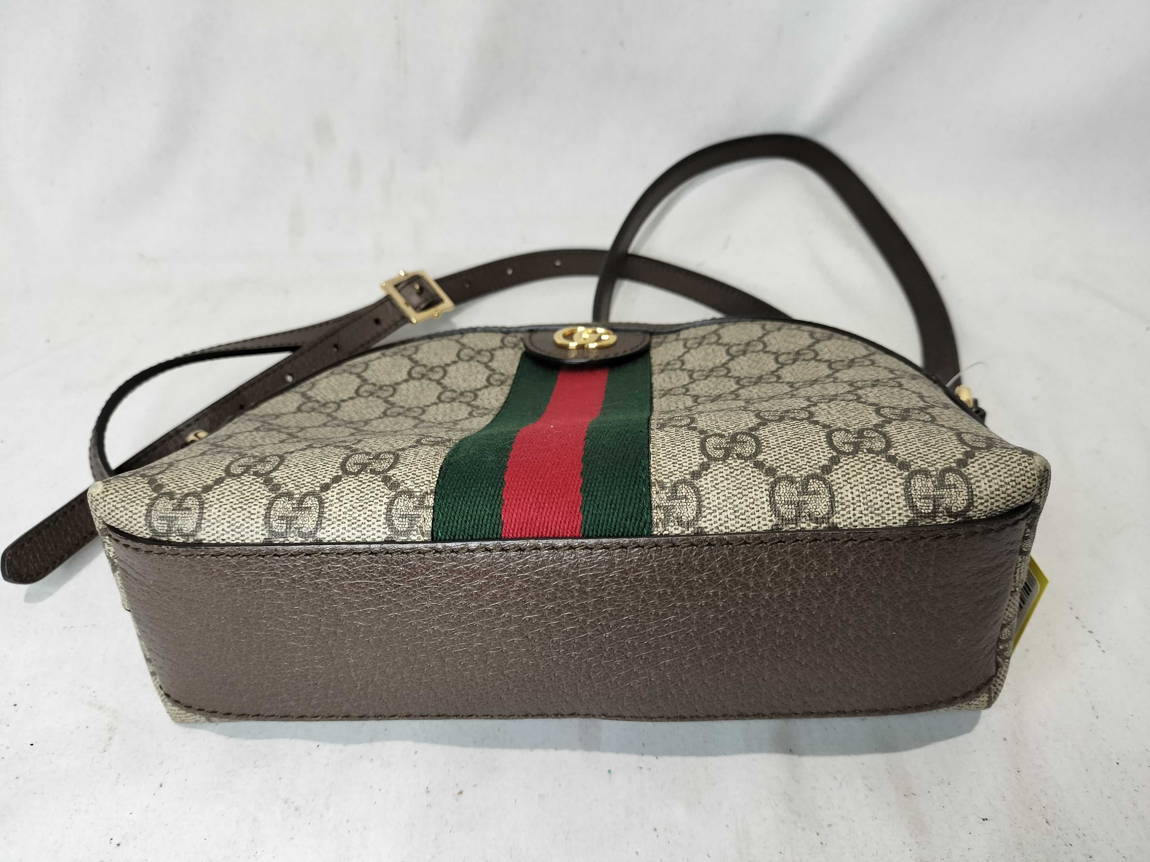 GG Supreme Sherry Shoulder Bag — view 8