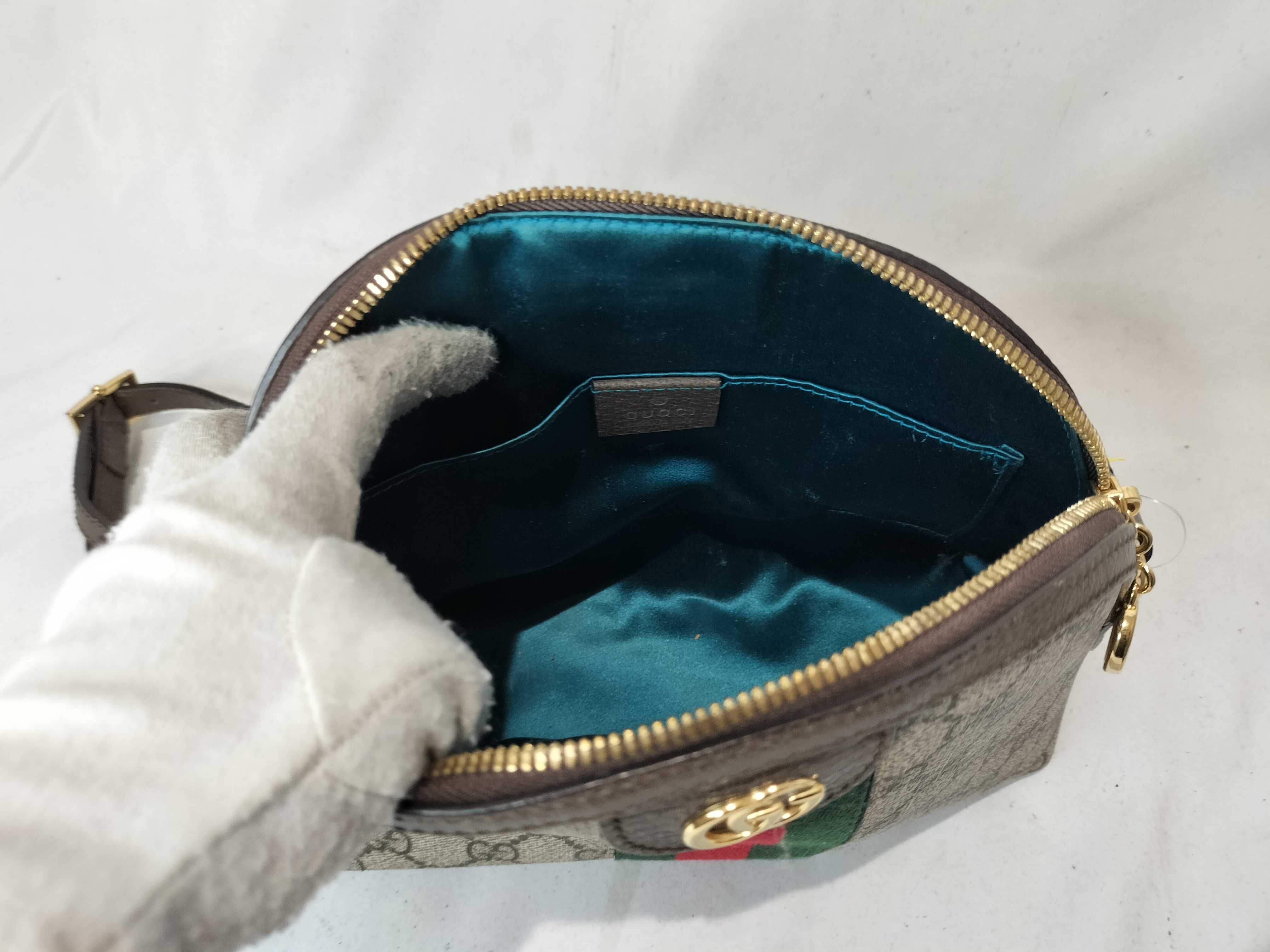 GG Supreme Sherry Shoulder Bag — view 10