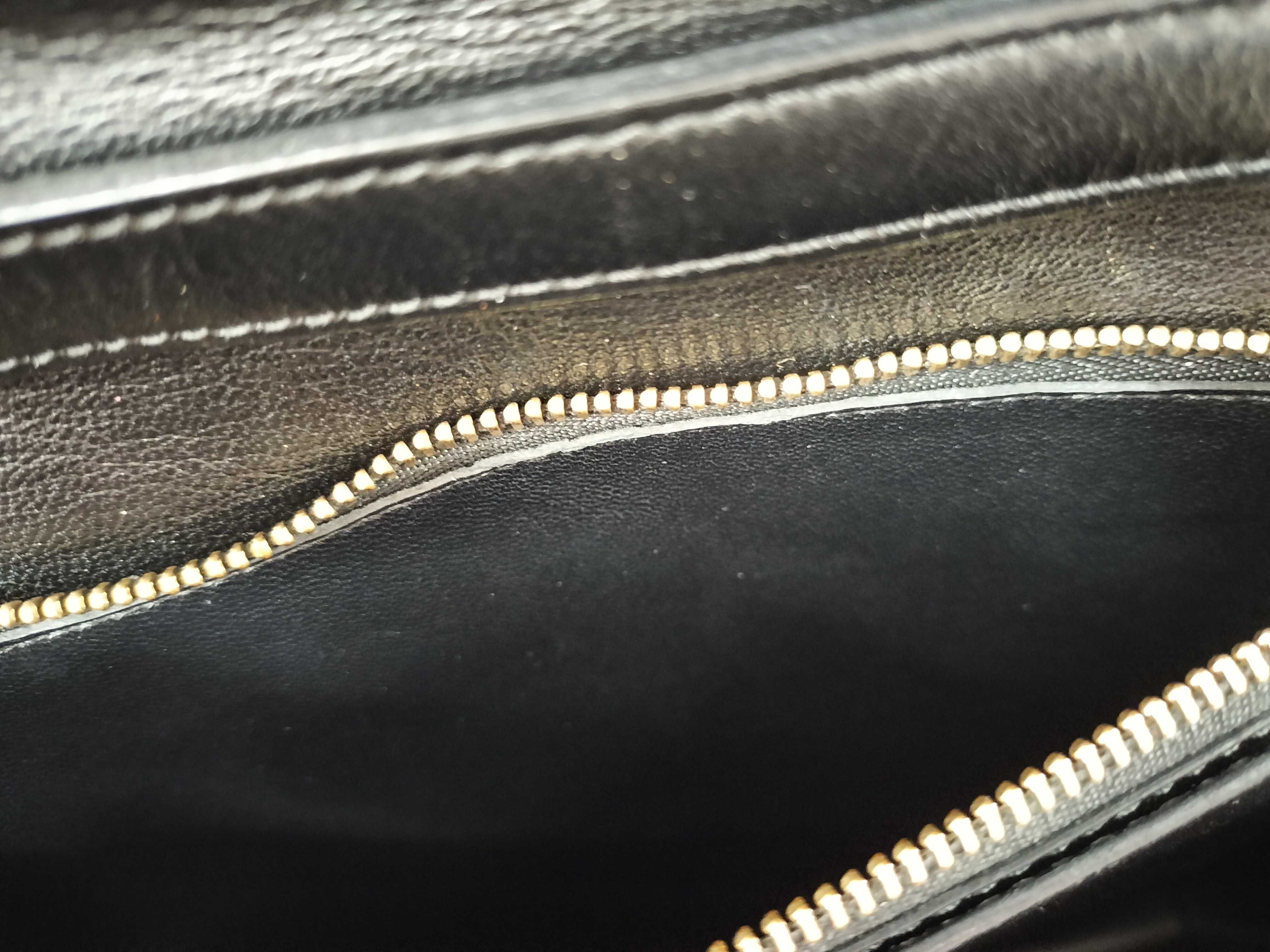Classic Box Shoulder Bag — view 11