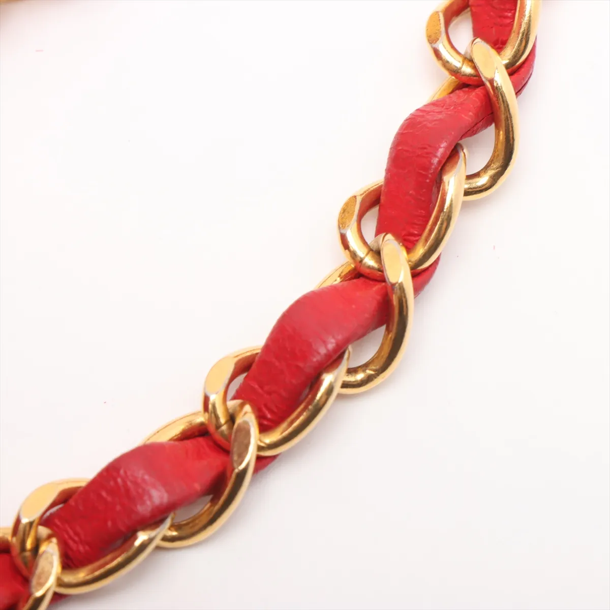 Matelasse Lambskin Single Flap Single Chain Bag Diana Flap Red Gold Hardware 2625435 2nd Edition — view 13