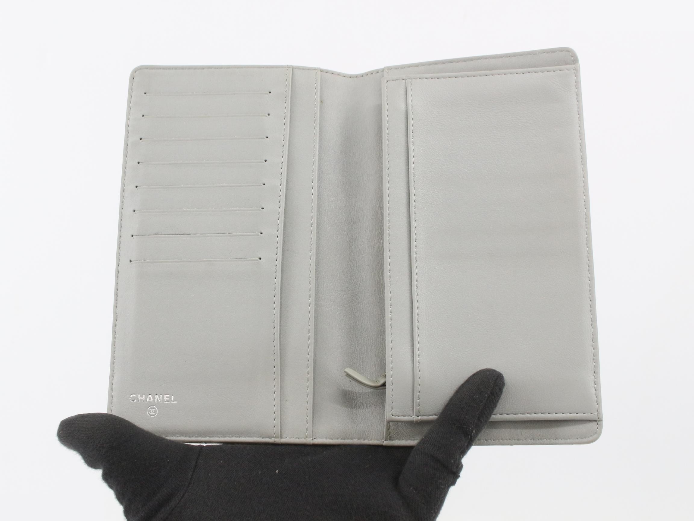 wallet — view 4