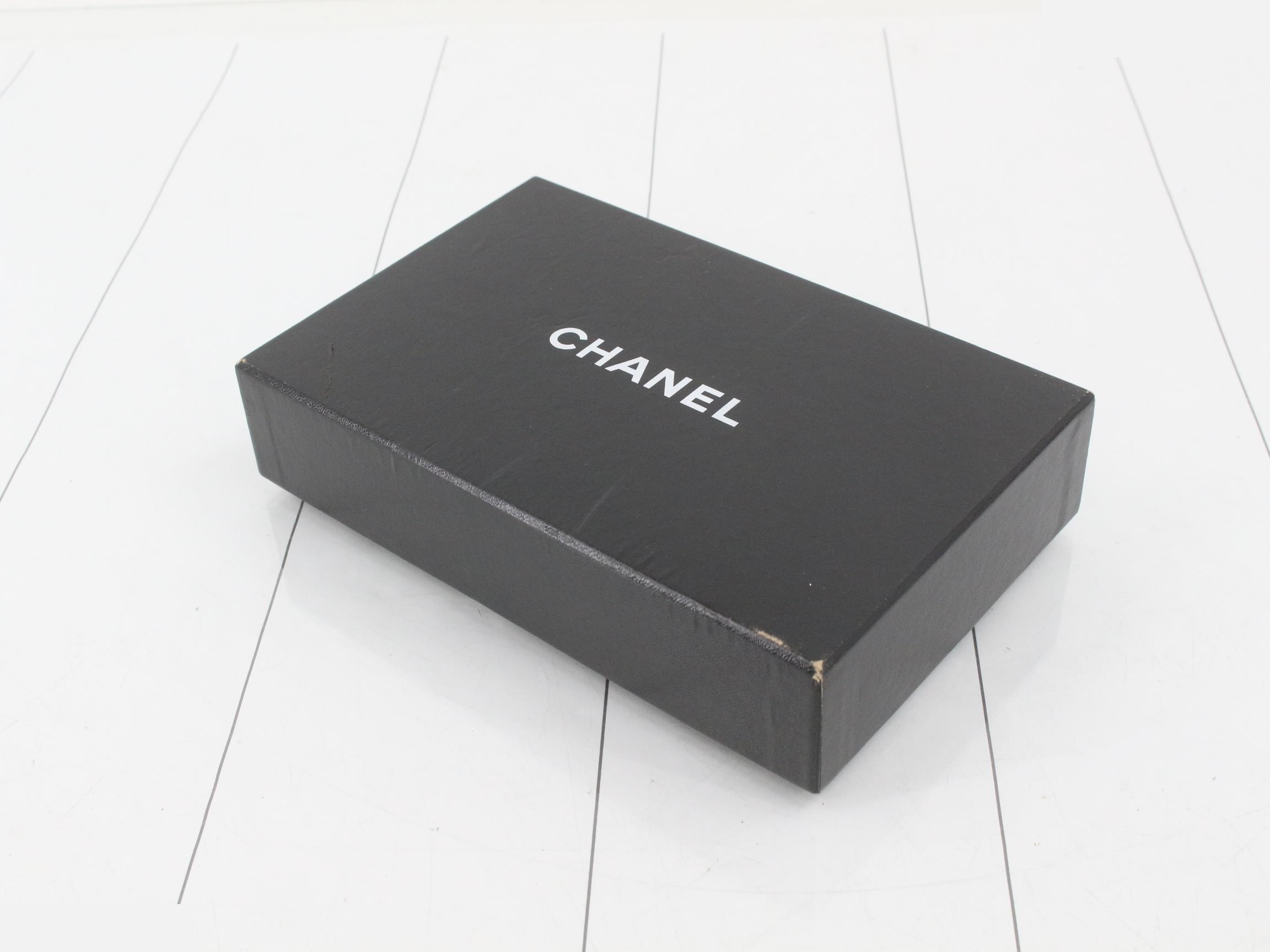 wallet — view 5