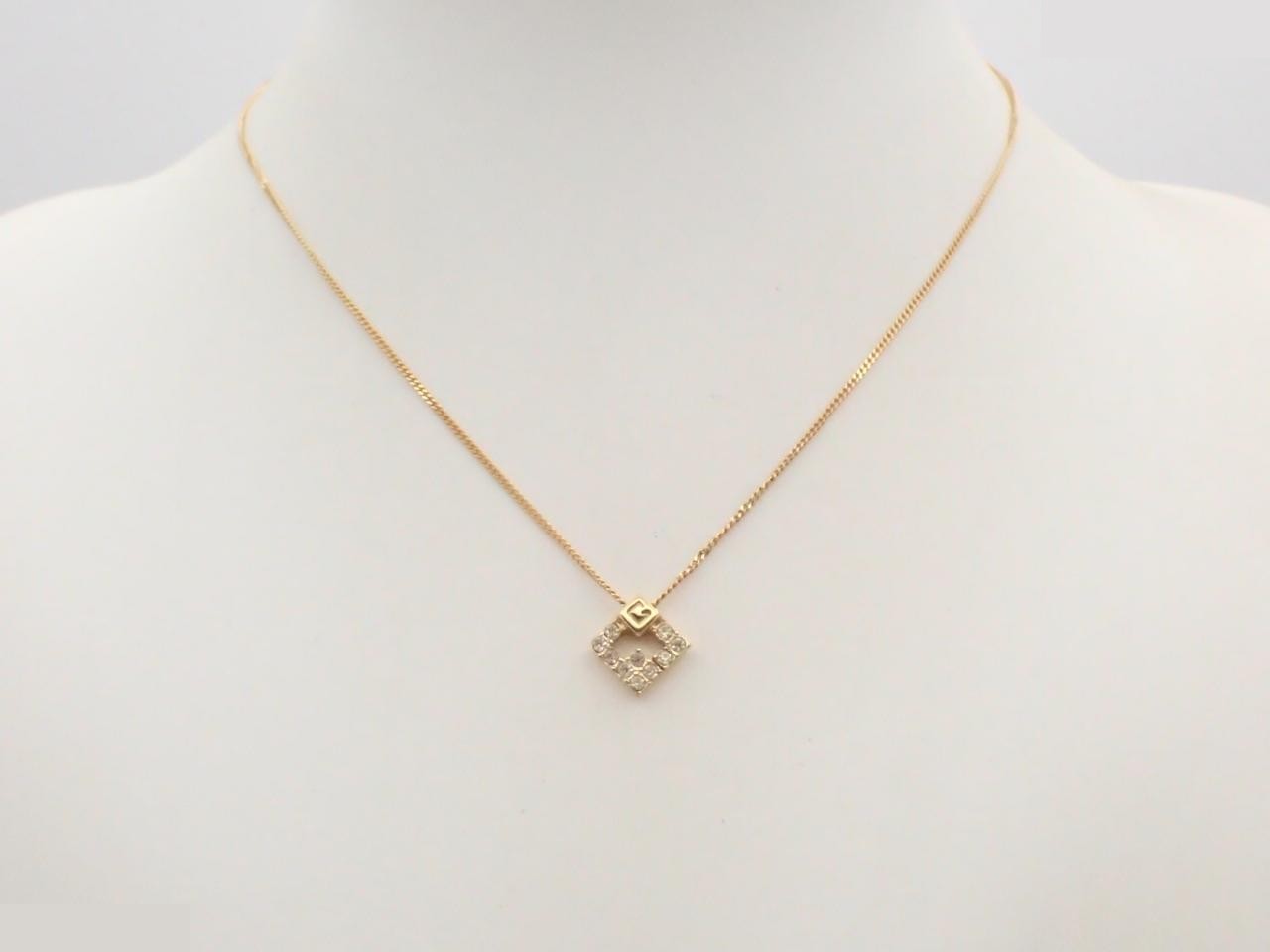 Other lines: Precious metals, necklaces, pendants, chains approximately 40cm long. — view 3