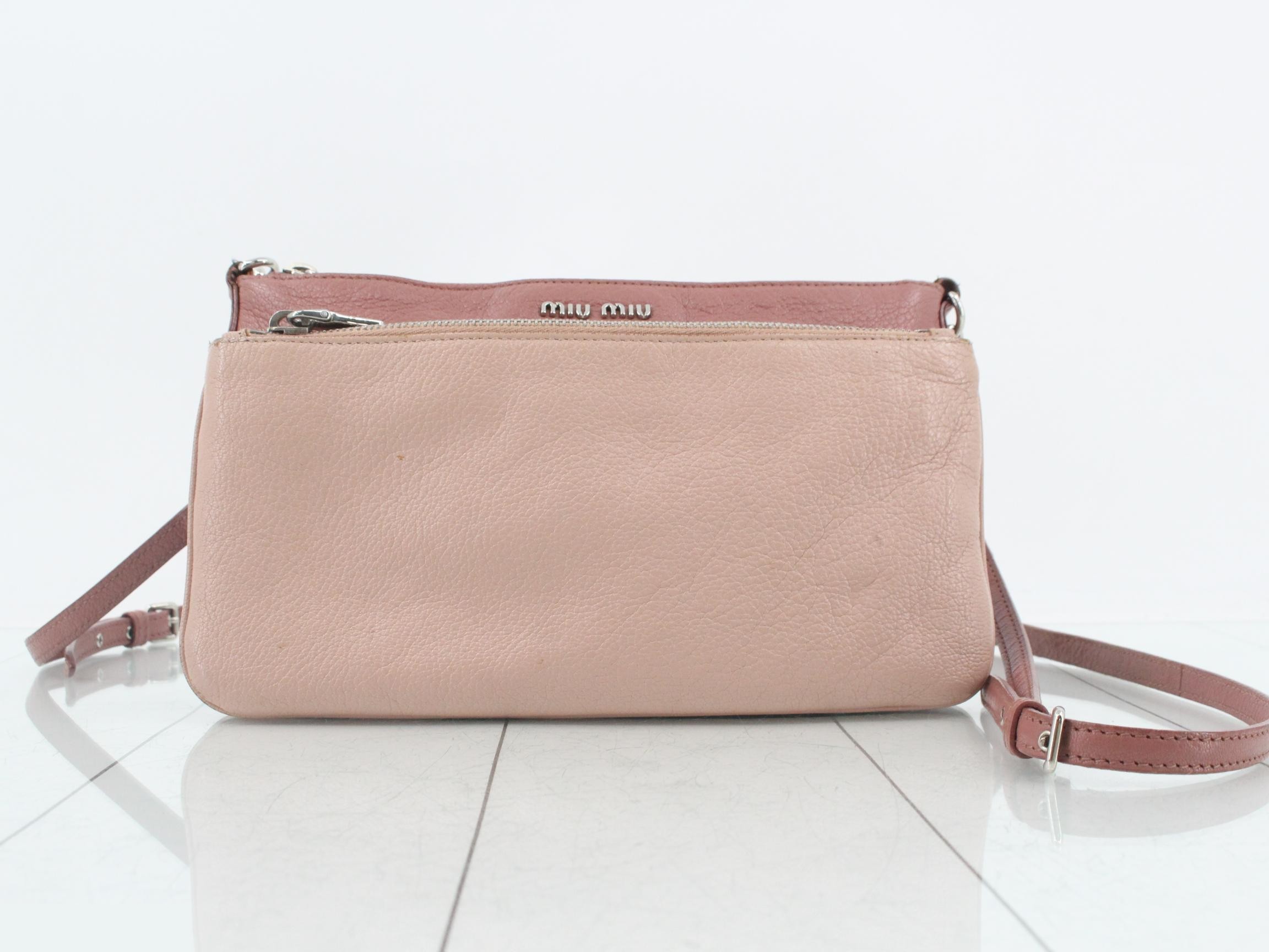 Leather logo shoulder bag
