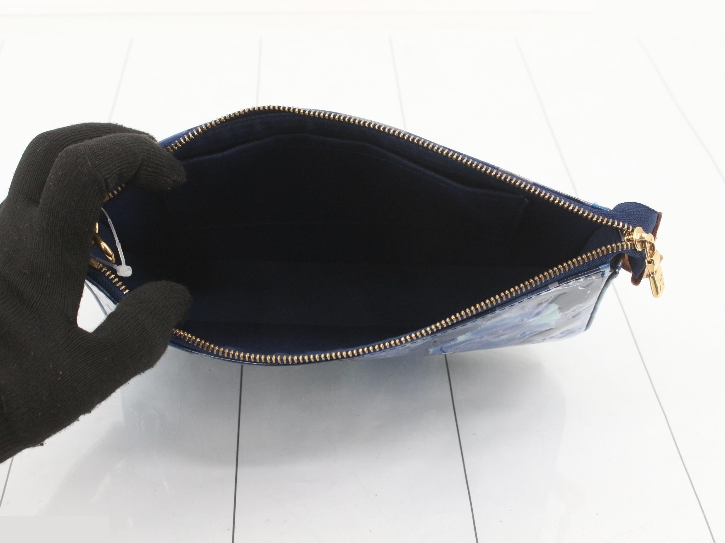 Ikat Flower Pochette Accessoires — view 4