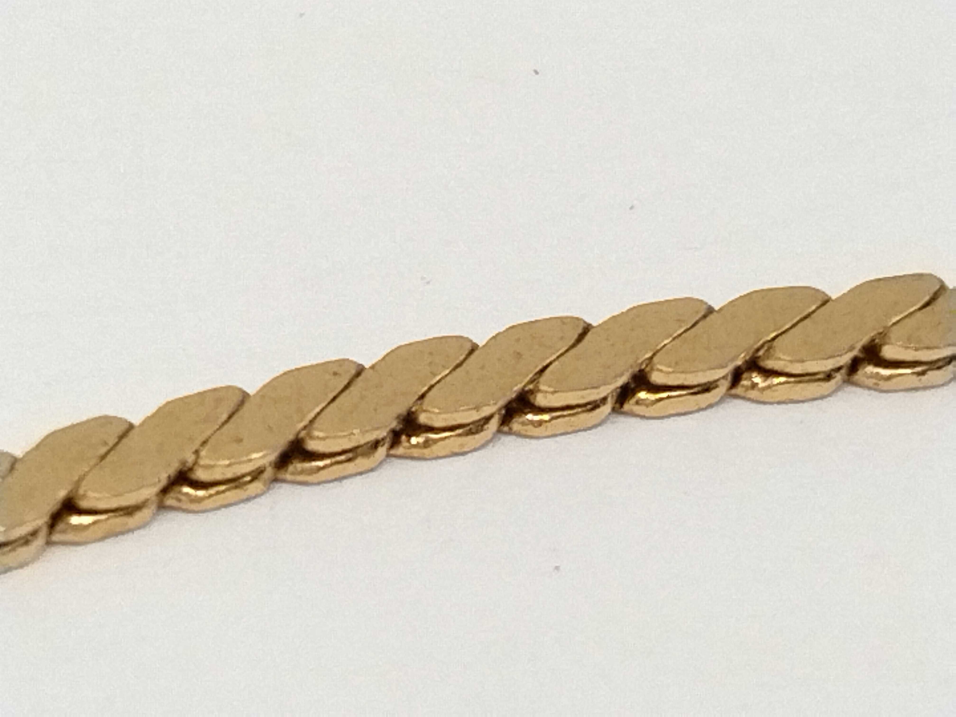 Vintage G-Logo Curb Chain Gold Bracelet (Bracelet/Bangle) — view 5