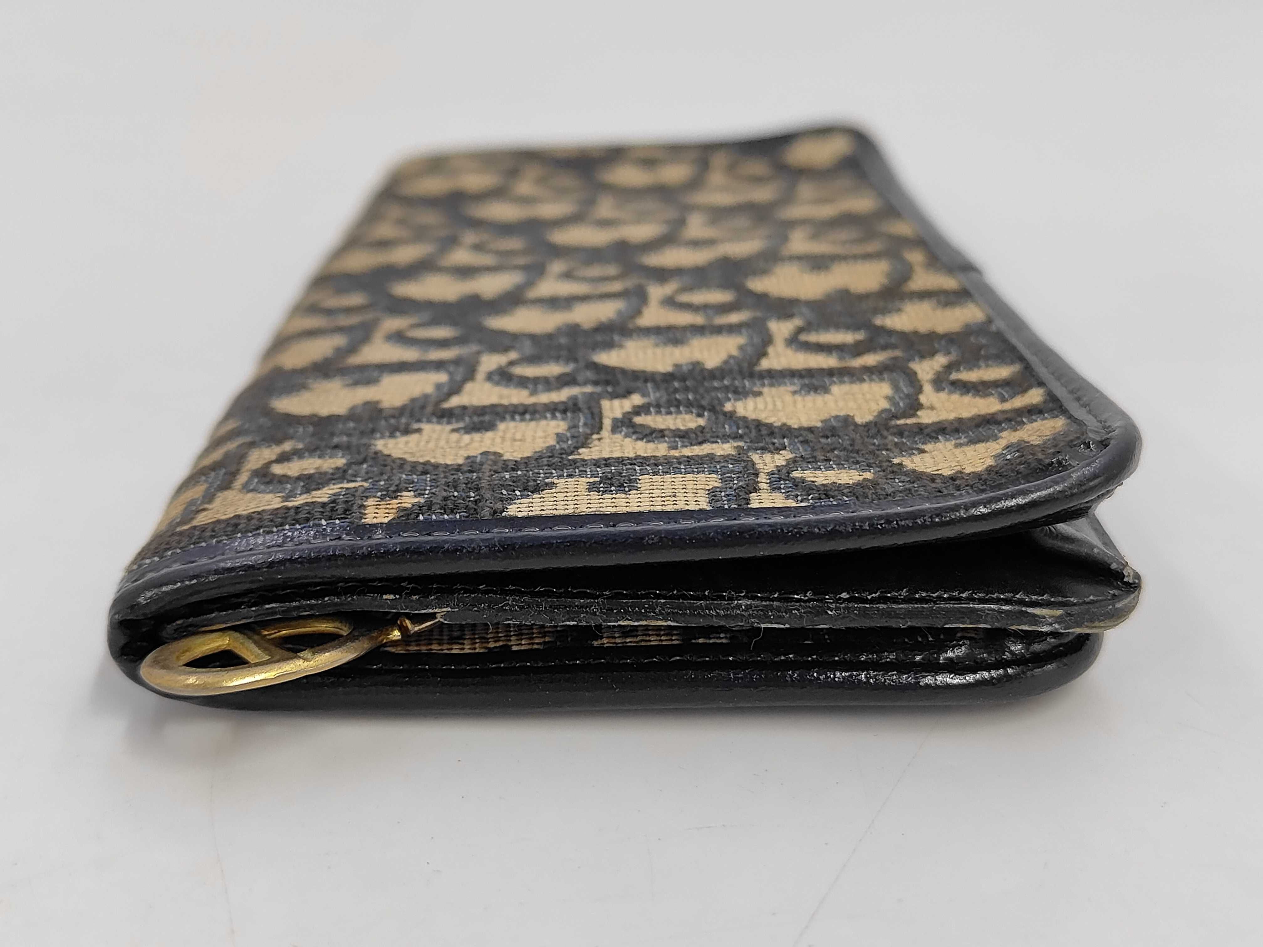 wallet — view 6