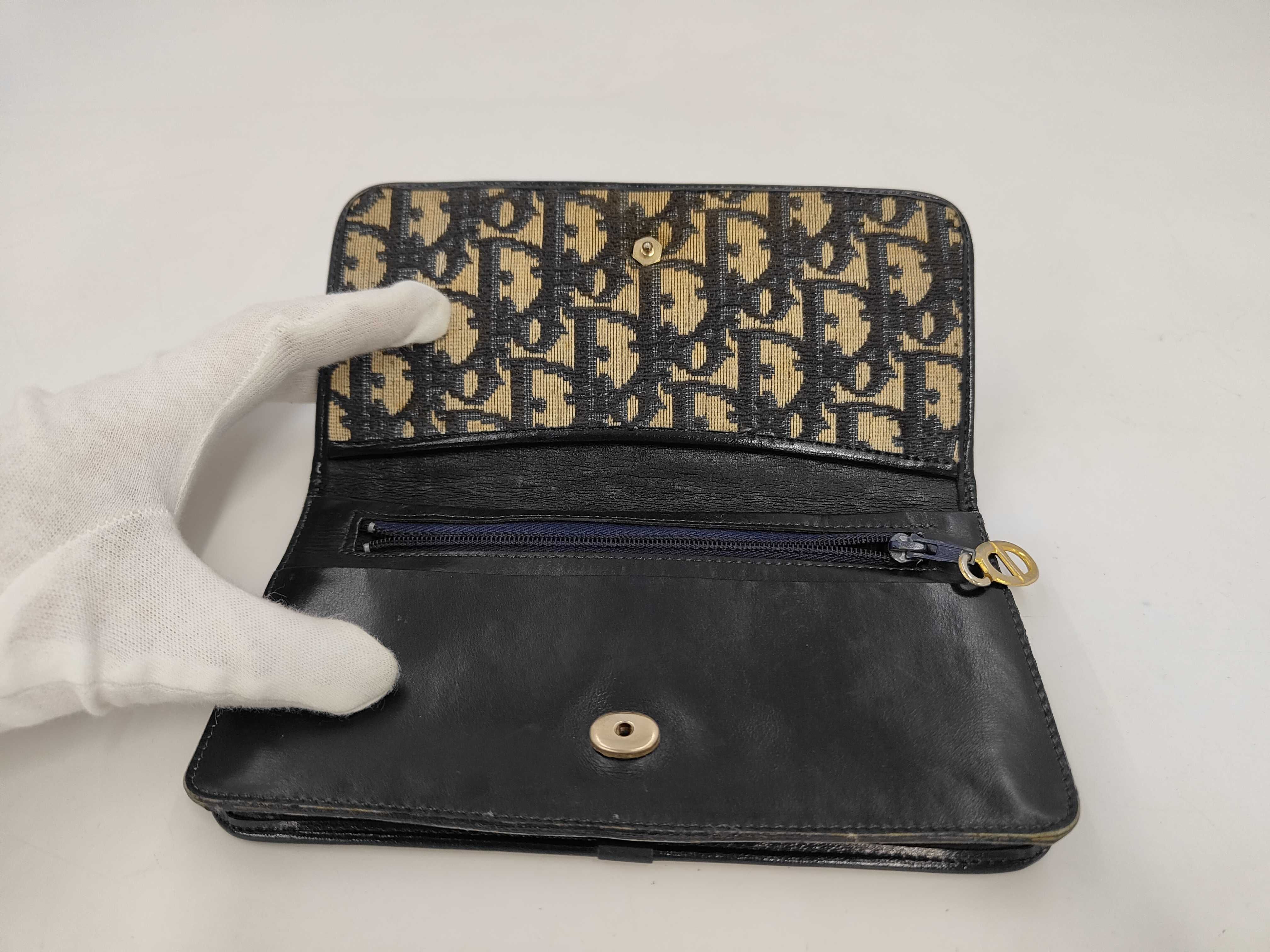 wallet — view 7